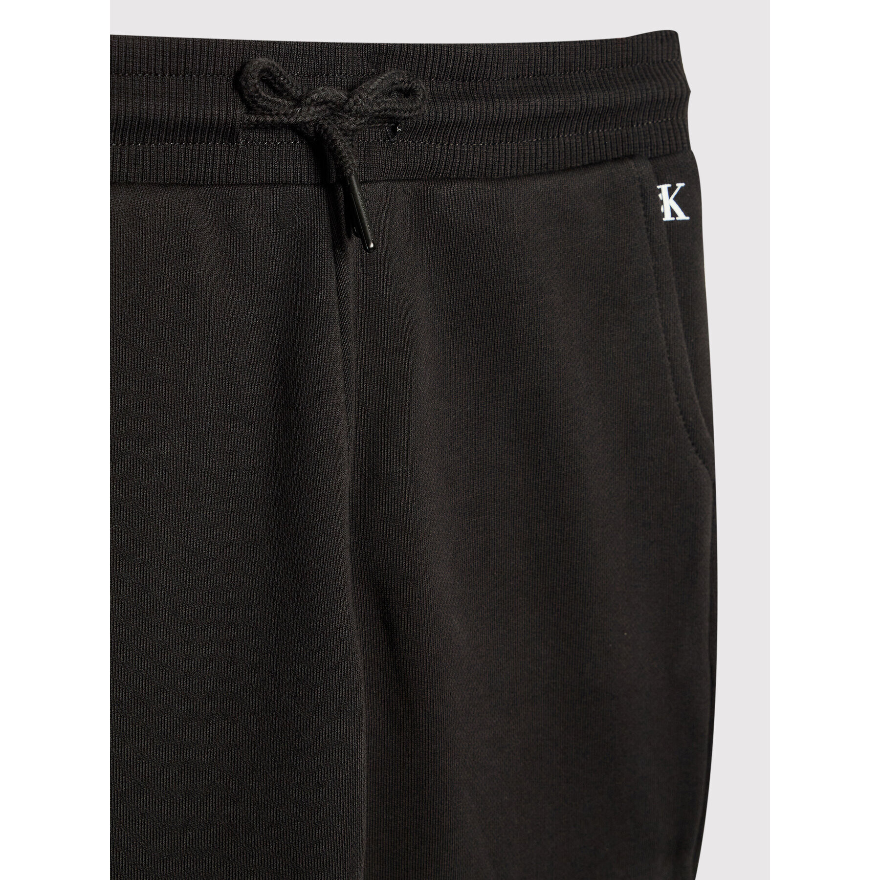 Calvin Klein Jeans Анцуг Essental IB0IB00951 Черен Regular Fit - Pepit.bg