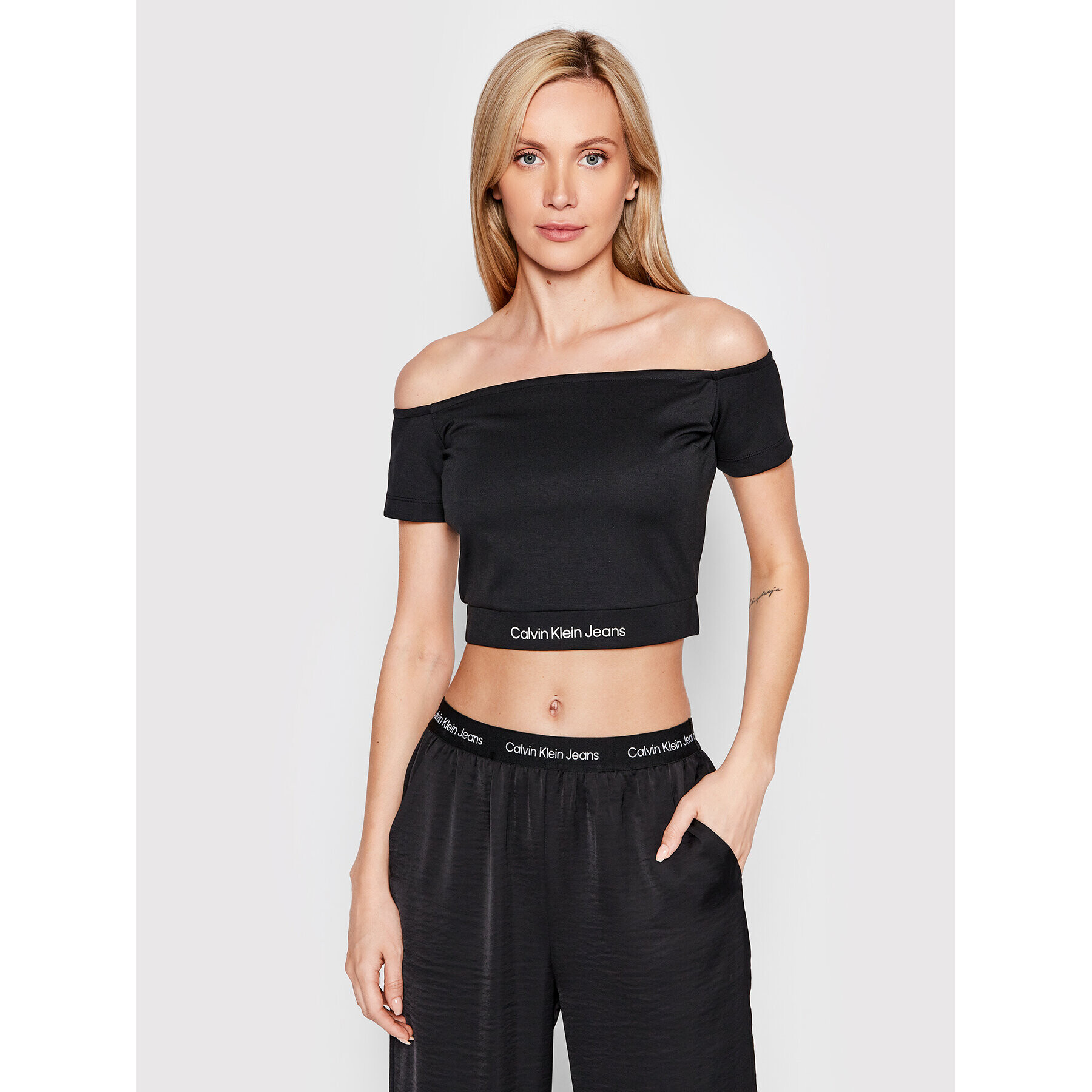 Calvin Klein Jeans Блуза J20J219079 Черен Slim Fit - Pepit.bg