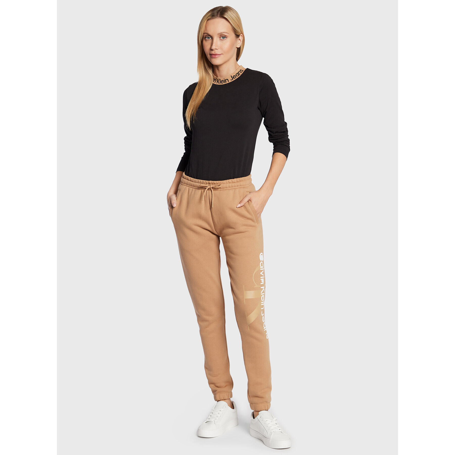 Calvin Klein Jeans Блуза J20J219894 Черен Regular Fit - Pepit.bg