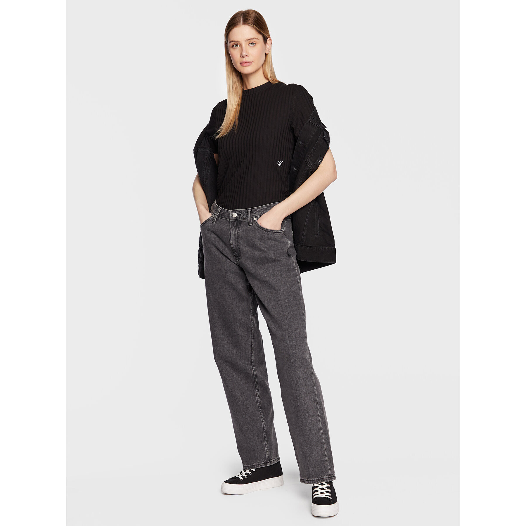 Calvin Klein Jeans Блуза J20J220774 Черен Regular Fit - Pepit.bg