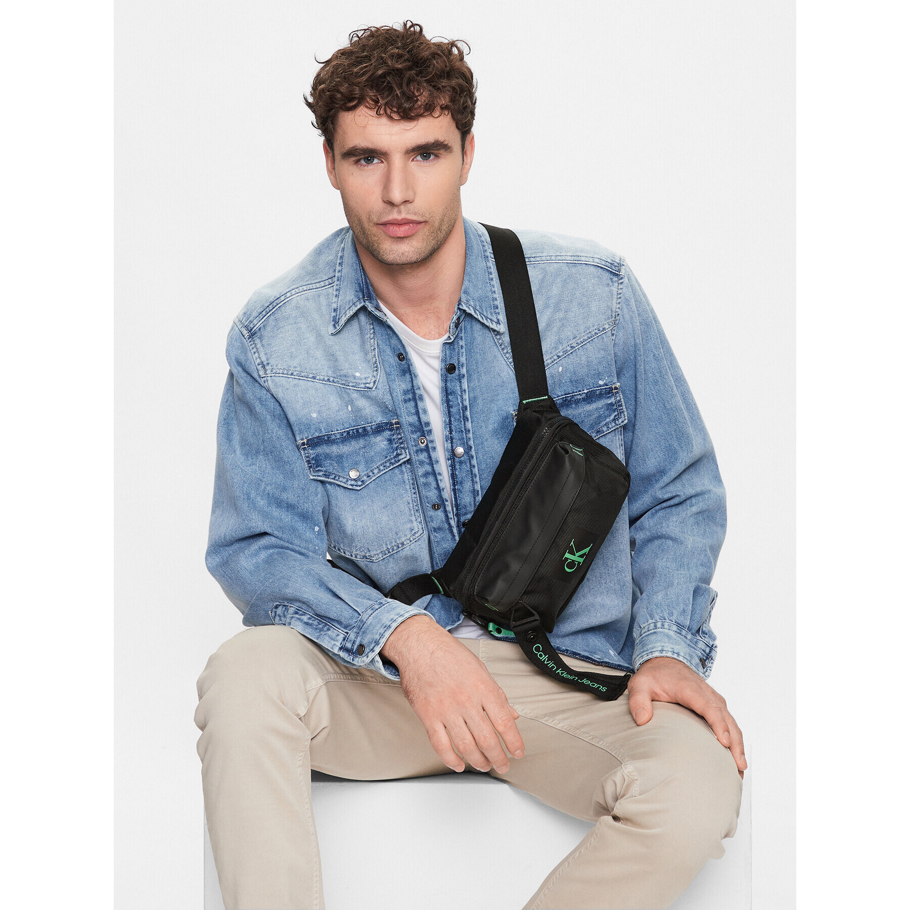 Calvin Klein Jeans Чанта за кръст Park Culture Box Waistbag28 K50K510391 Черен - Pepit.bg