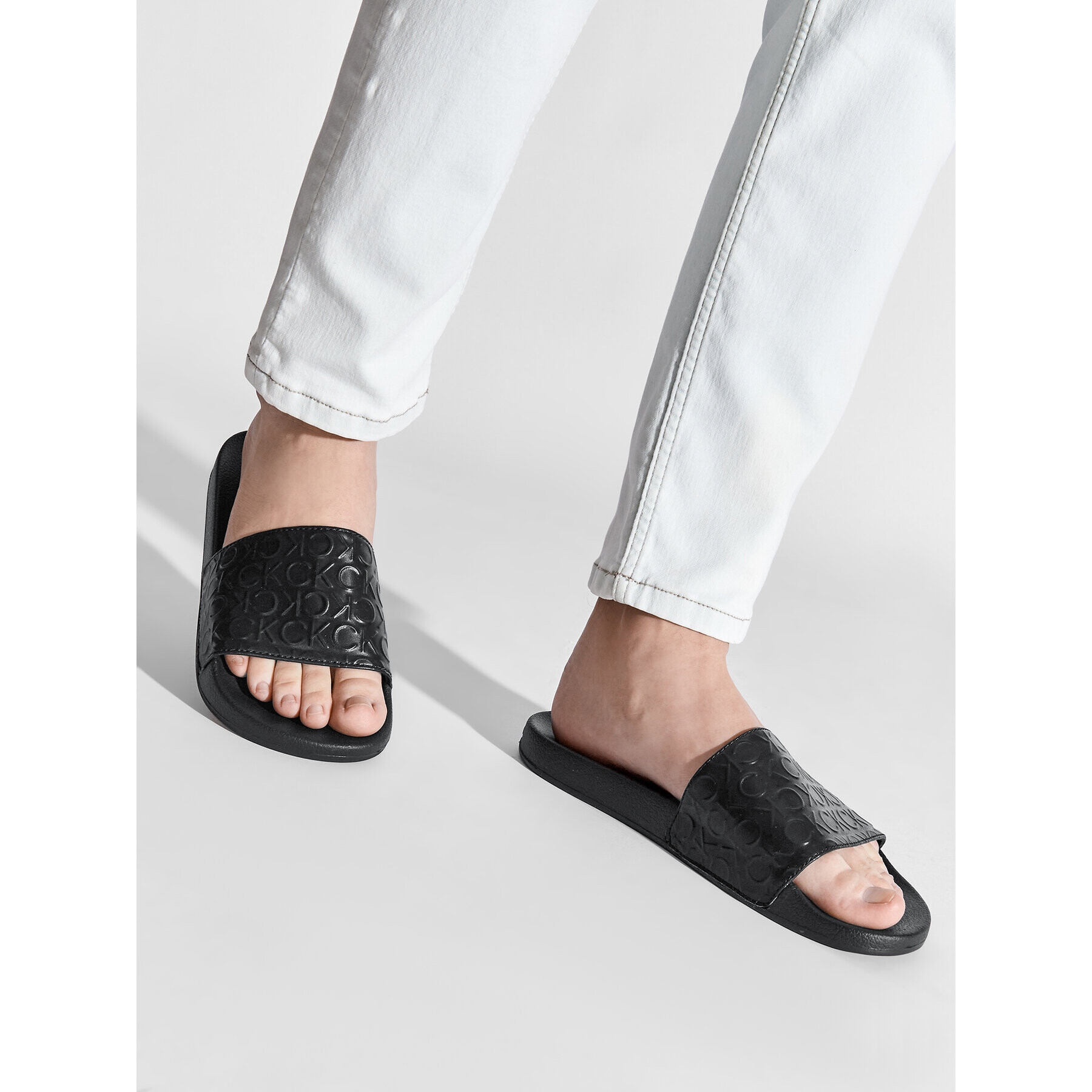 Calvin Klein Jeans Чехли Pool Slide High Freq HM0HM00460 Черен - Pepit.bg