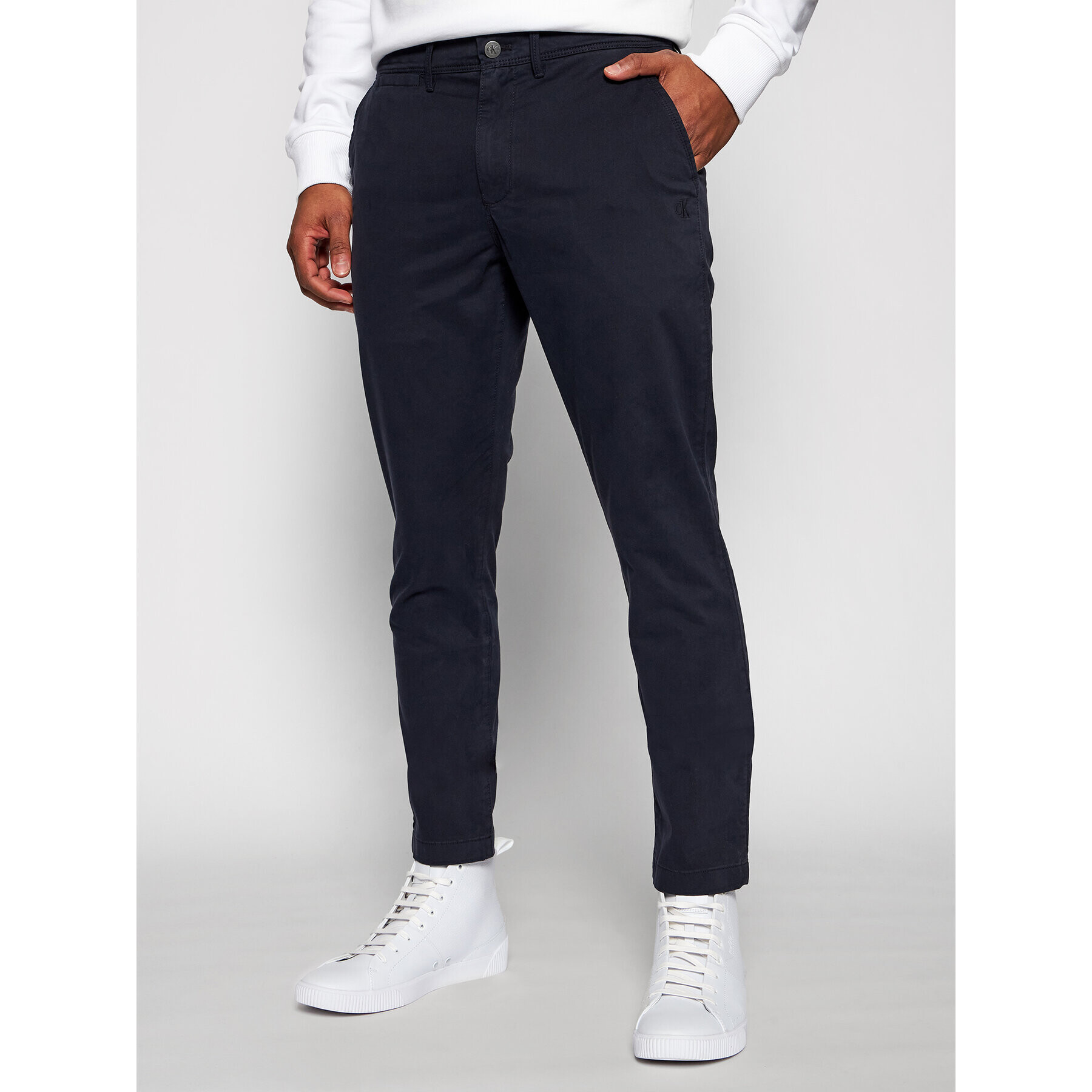 Calvin Klein Jeans Чино панталони J30J318323 Тъмносин Slim Fit - Pepit.bg