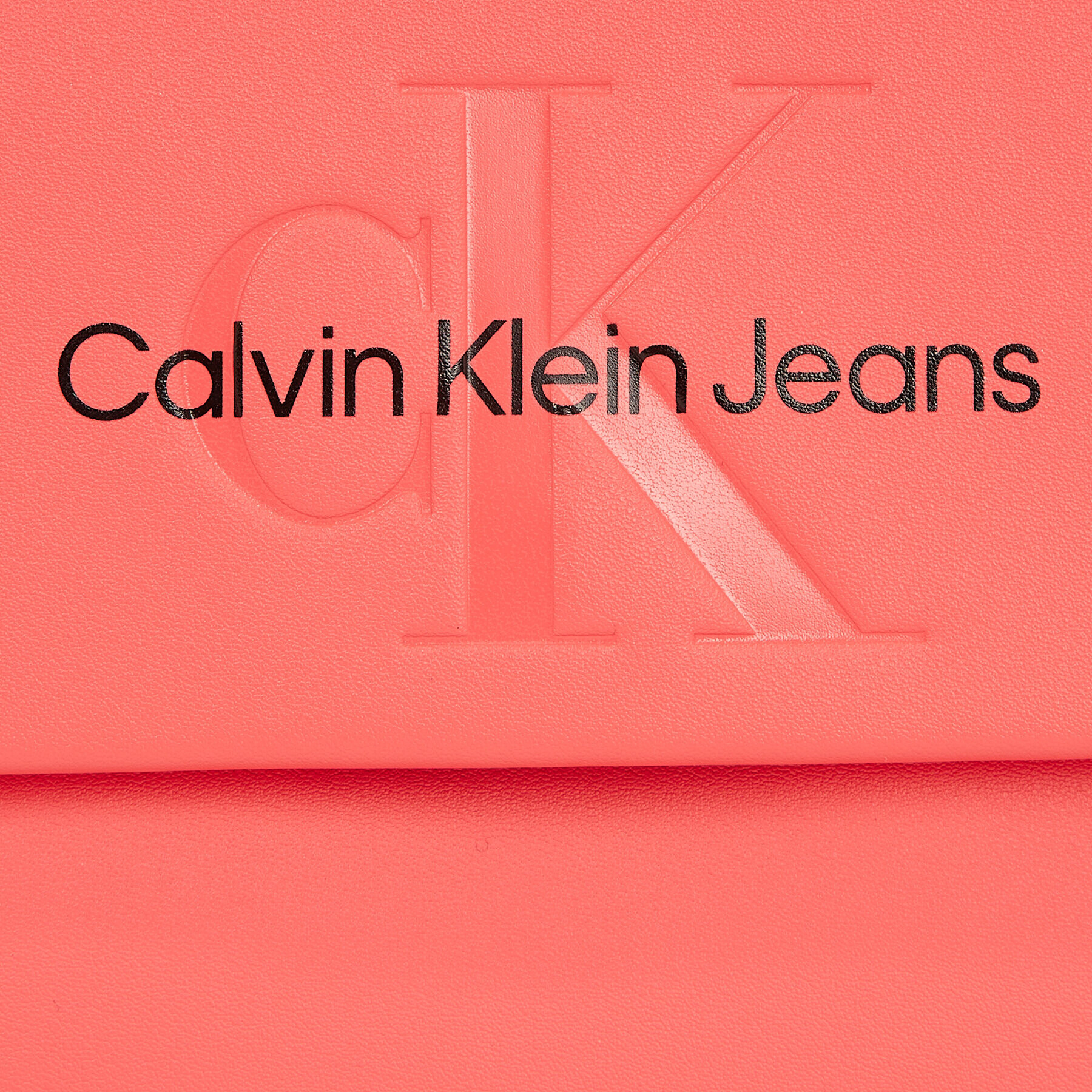 Calvin Klein Jeans Дамска чанта Sculpted Boxy Flap Cb20 Mono K60K610829 Коралов - Pepit.bg