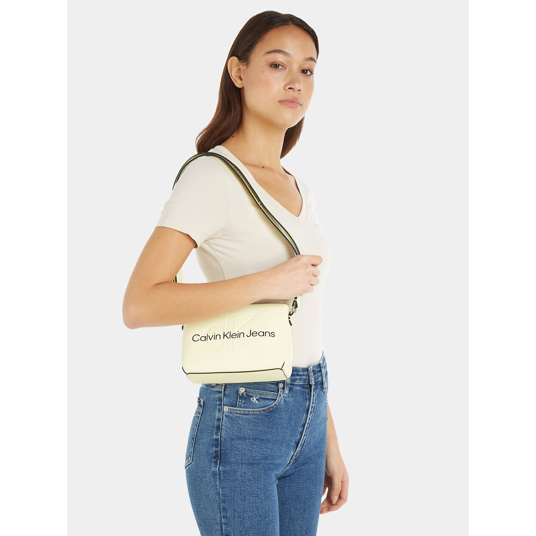 Calvin Klein Jeans Дамска чанта Sculpted Camera Pouch 21 Mono K60K610681 Зелен - Pepit.bg