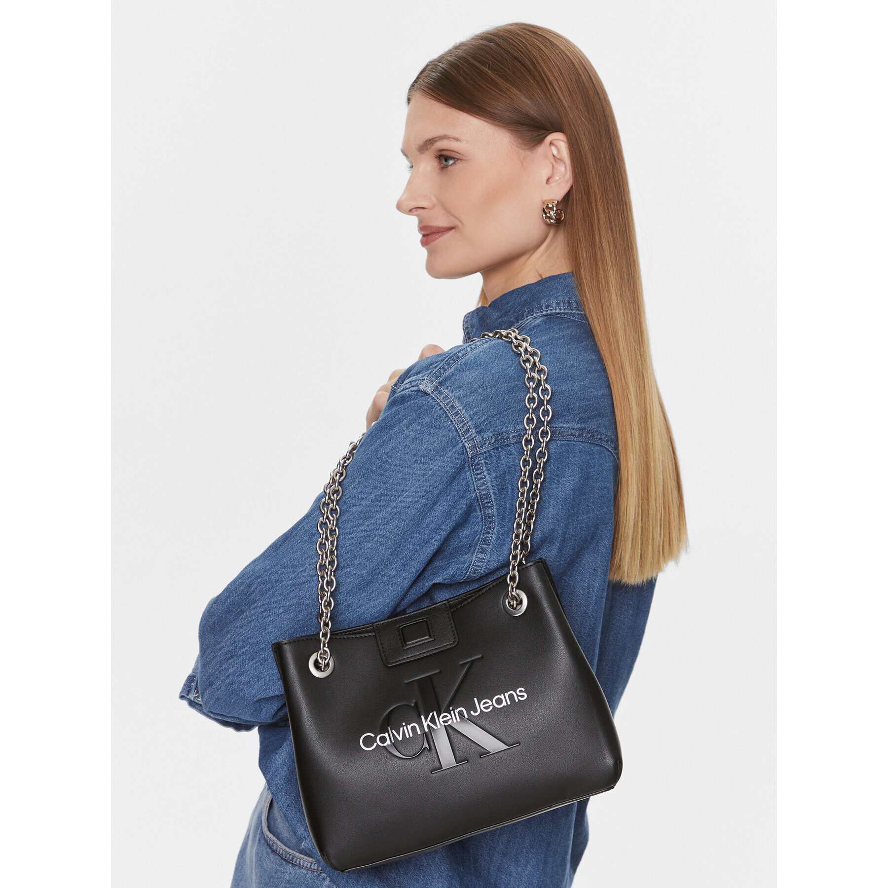 Calvin Klein Jeans Дамска чанта Sculpted Shoulder Bag24 Mono K60K607831 Черен - Pepit.bg