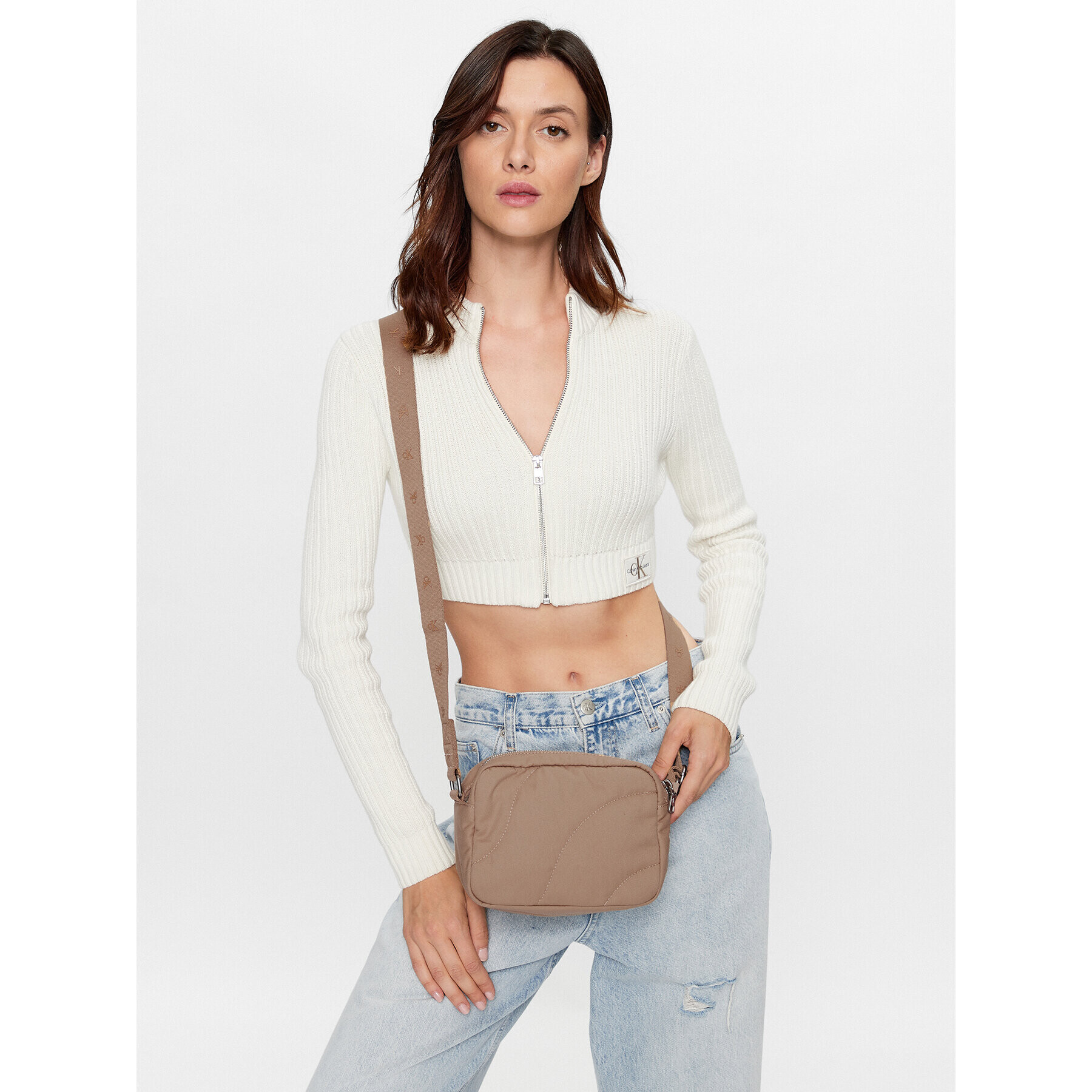 Calvin Klein Jeans Дамска чанта Ultralight Dblzipcamera Bag21 Qt K60K610853 Бежов - Pepit.bg