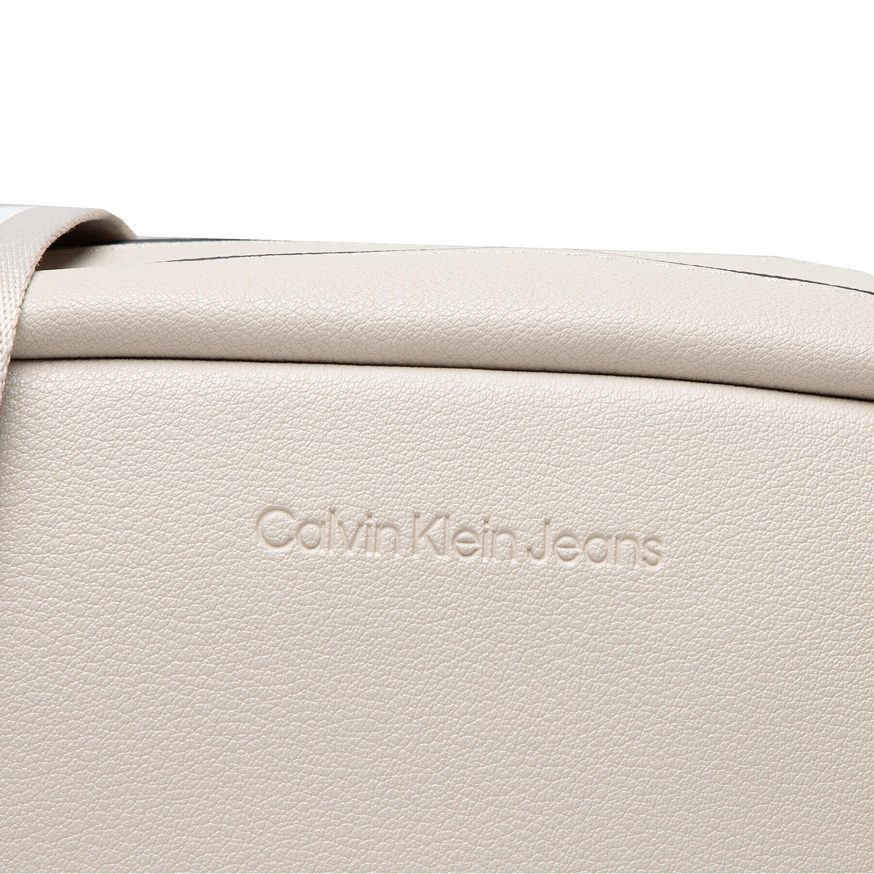 Calvin Klein Jeans Дамска чанта Ultralight Double Zip Camera Bag K60K609295 Бежов - Pepit.bg