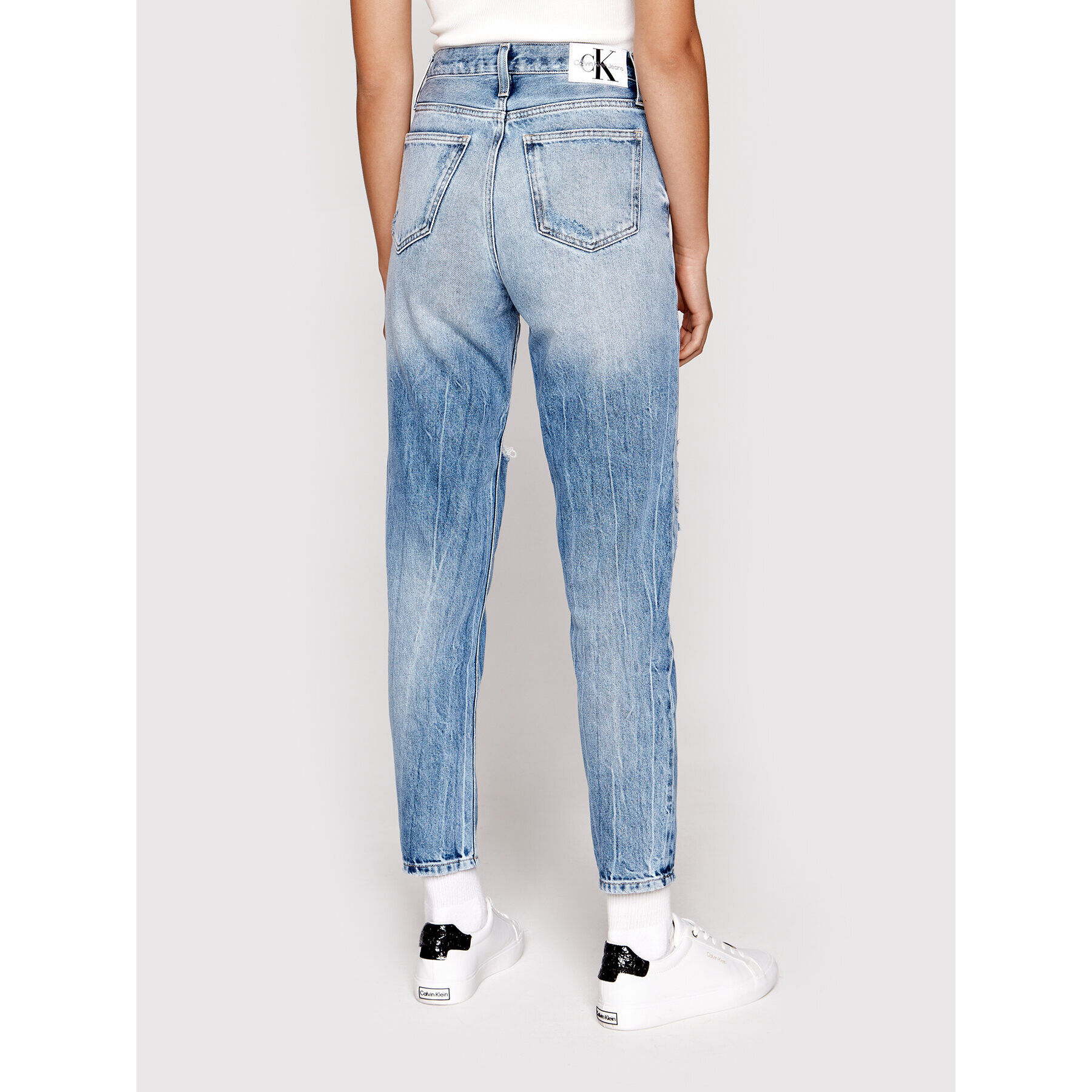 Calvin Klein Jeans Дънки J20J219320 Син Mom Fit - Pepit.bg