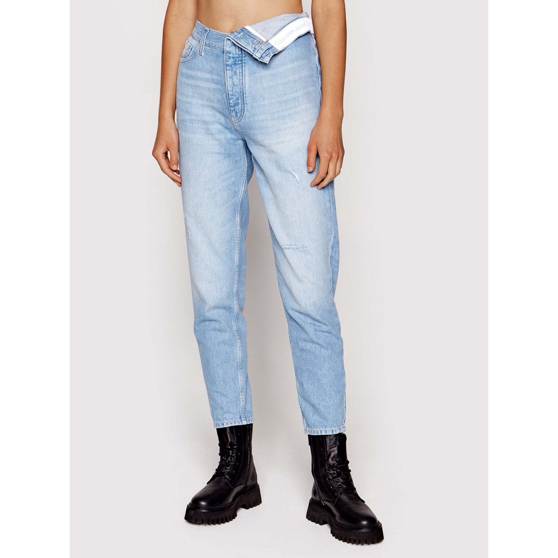 Calvin Klein Jeans Дънки J20J219323 Син Mom Fit - Pepit.bg