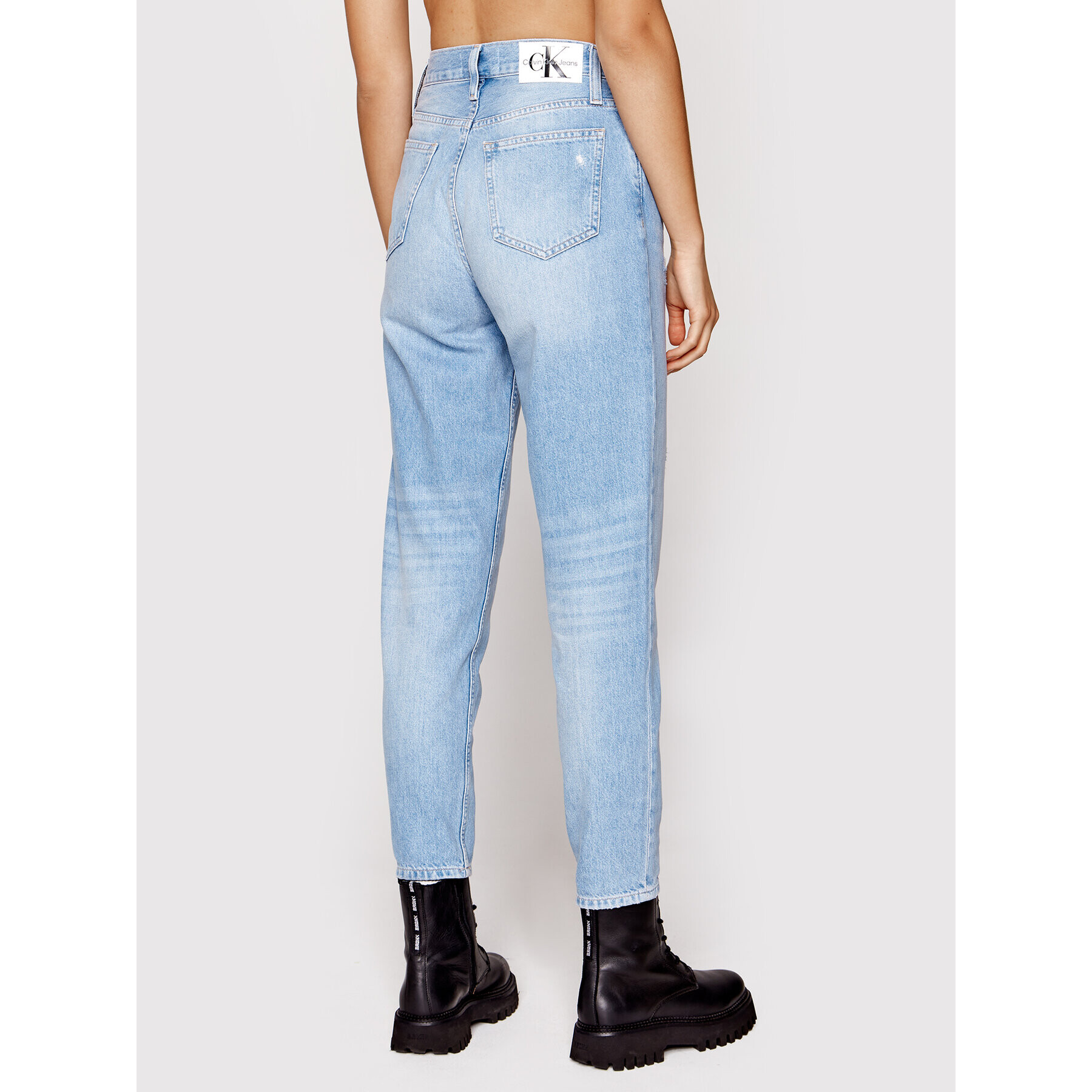 Calvin Klein Jeans Дънки J20J219323 Син Mom Fit - Pepit.bg