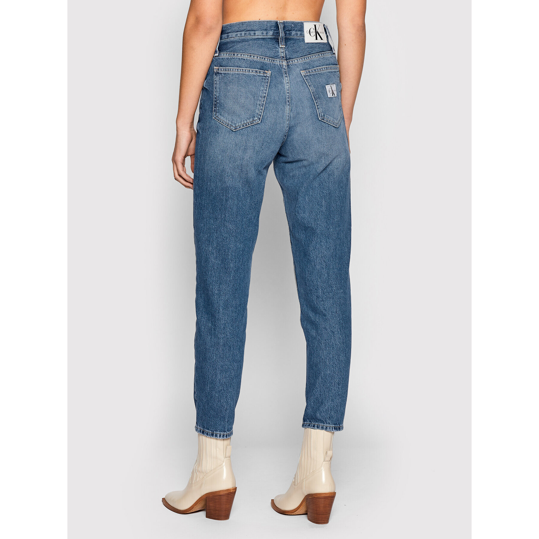 Calvin Klein Jeans Дънки J20J219329 Син Mom Fit - Pepit.bg