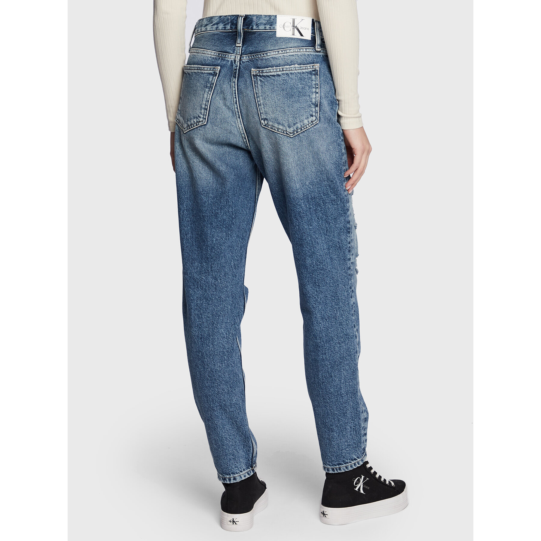 Calvin Klein Jeans Дънки J20J219362 Син Mom Fit - Pepit.bg