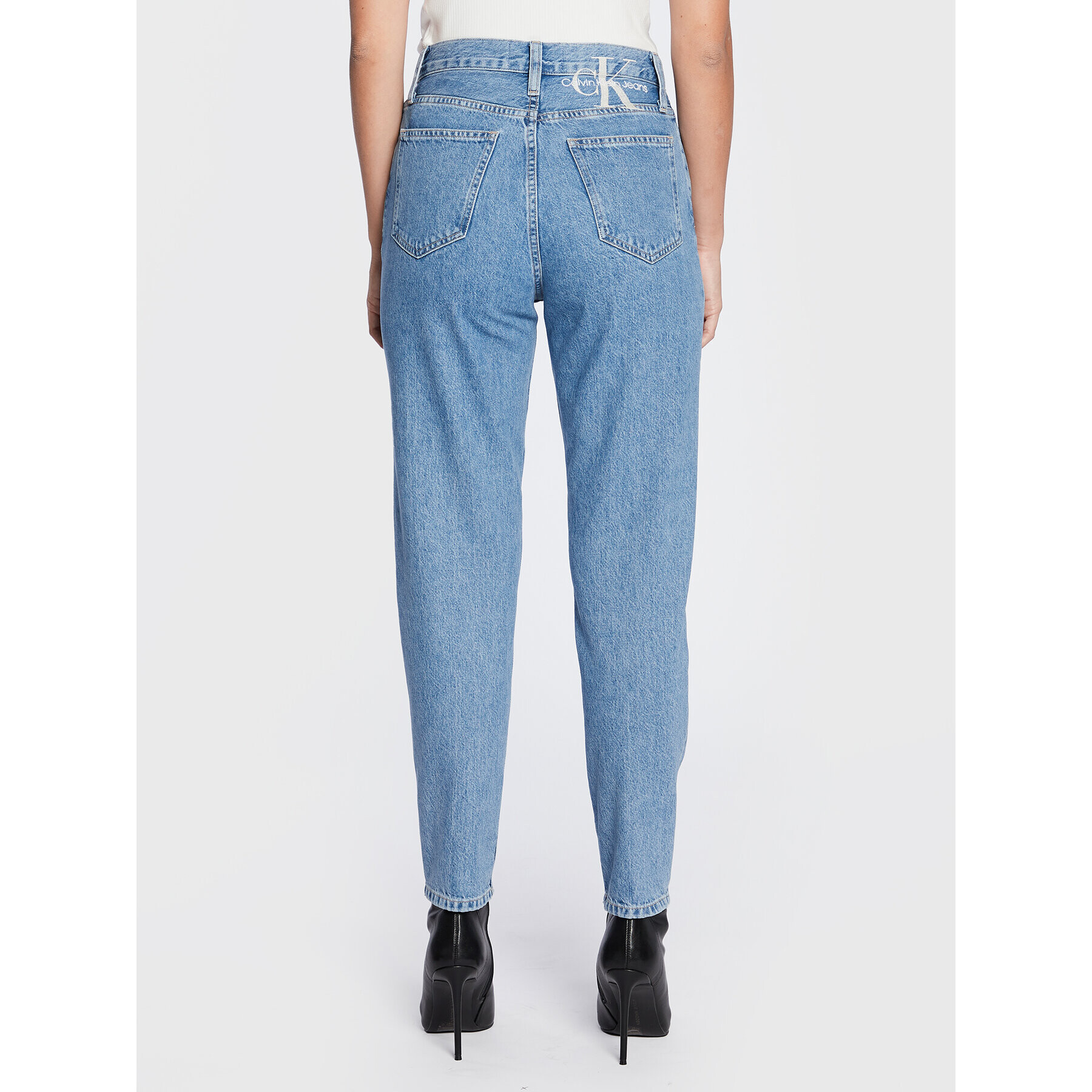 Calvin Klein Jeans Дънки J20J219528 Син Mom Fit - Pepit.bg