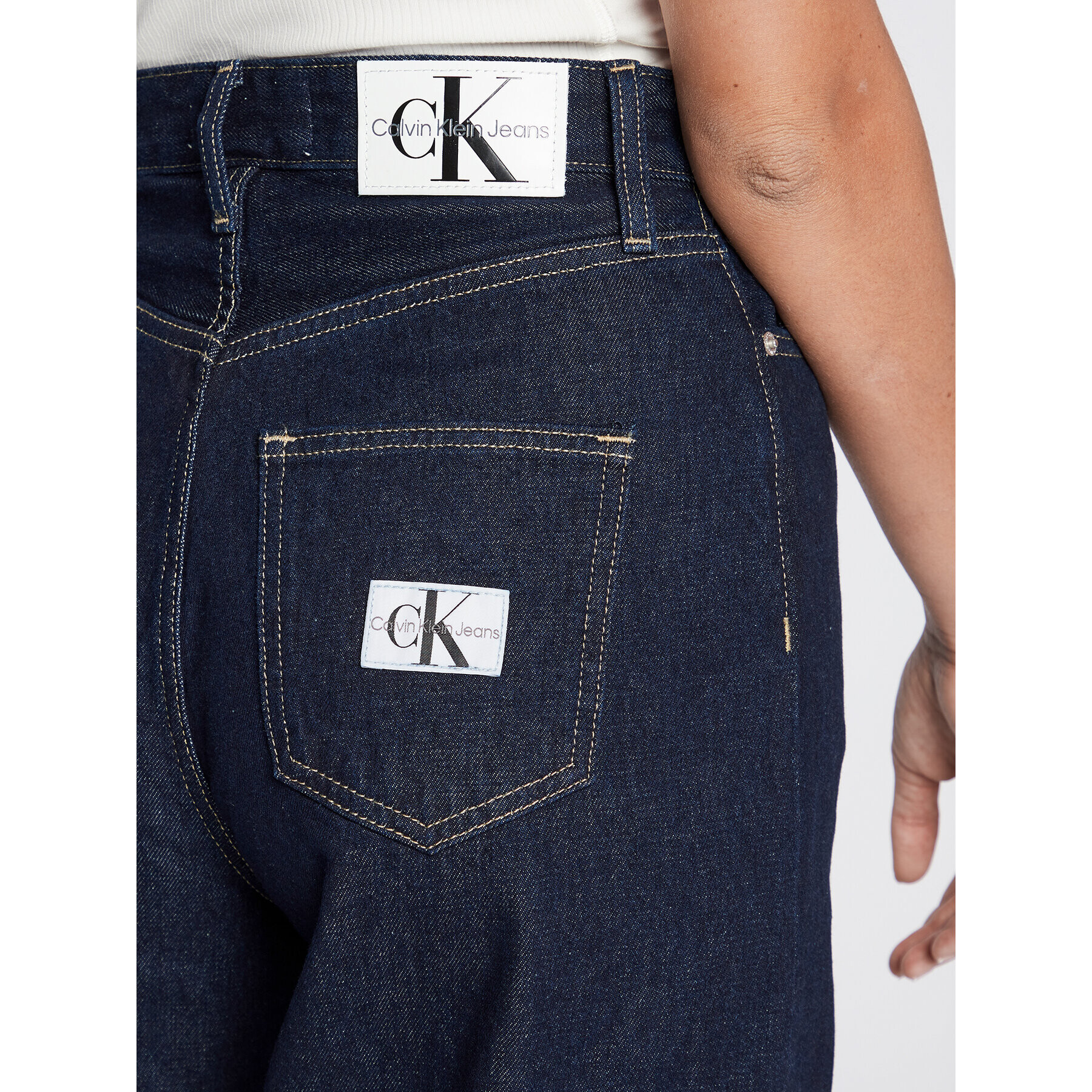 Calvin Klein Jeans Дънки J20J219542 Тъмносин Relaxed Fit - Pepit.bg