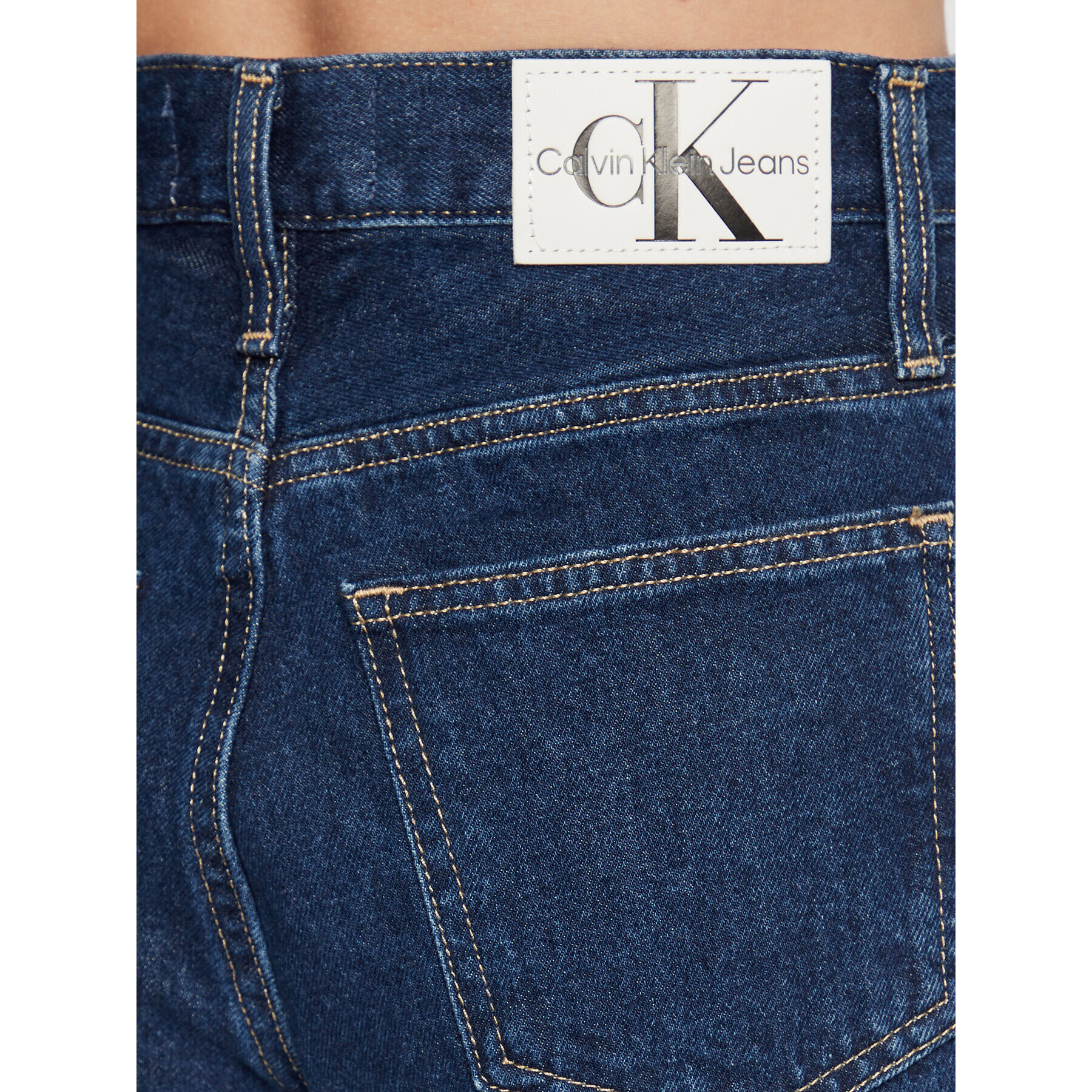 Calvin Klein Jeans Дънки J20J220116 Син Mom Fit - Pepit.bg