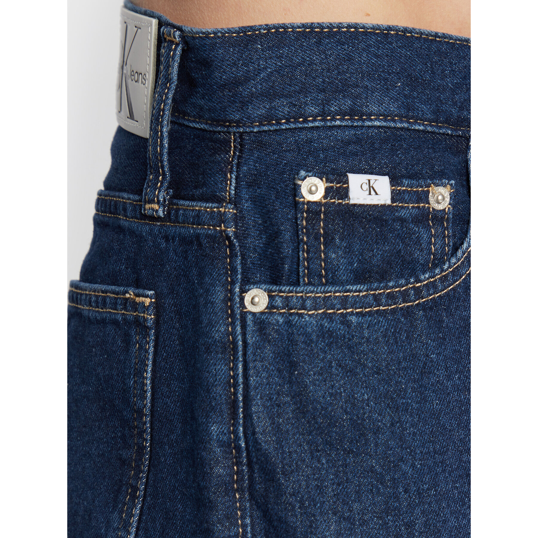 Calvin Klein Jeans Дънки J20J220116 Син Mom Fit - Pepit.bg