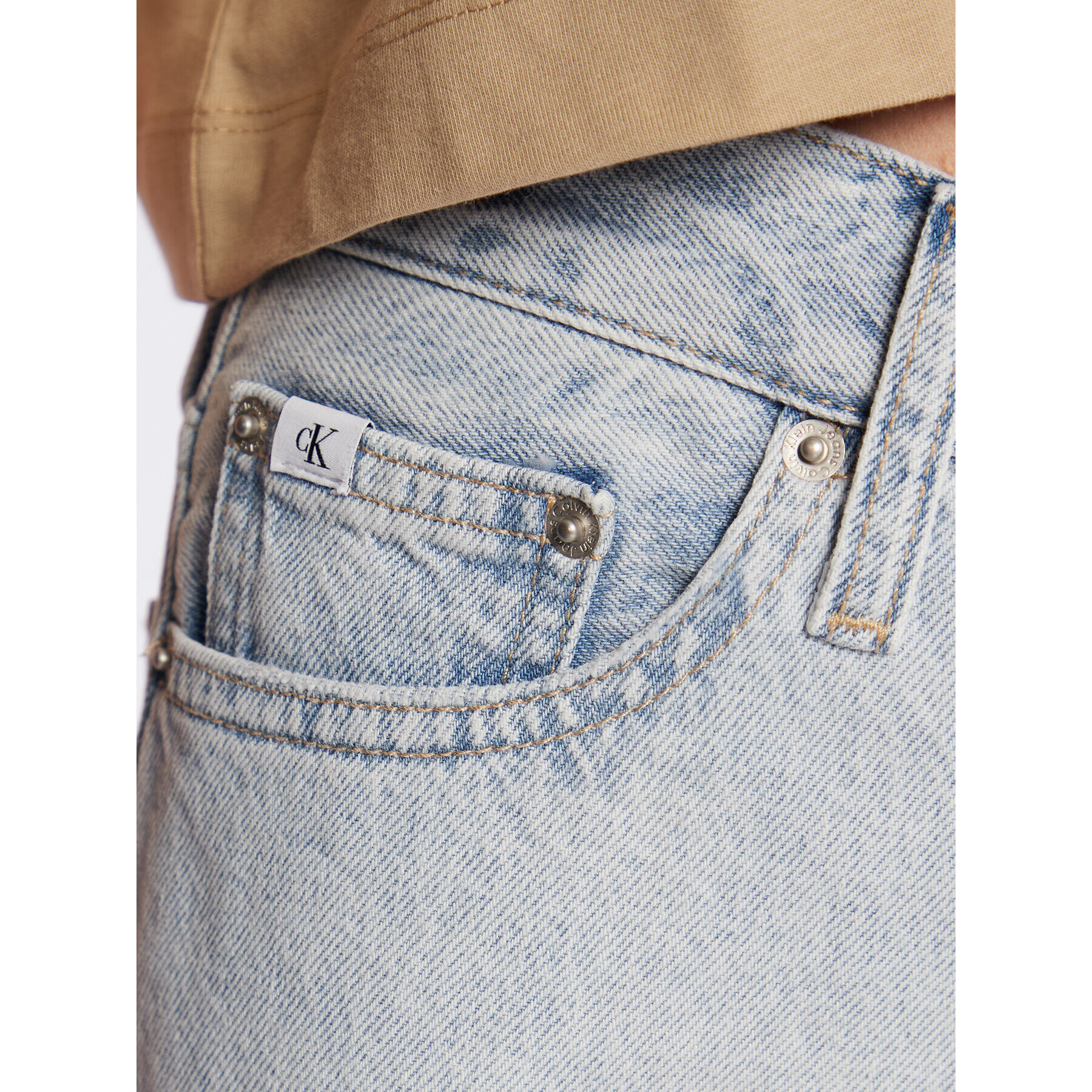 Calvin Klein Jeans Дънки J20J220191 Син Mom Fit - Pepit.bg