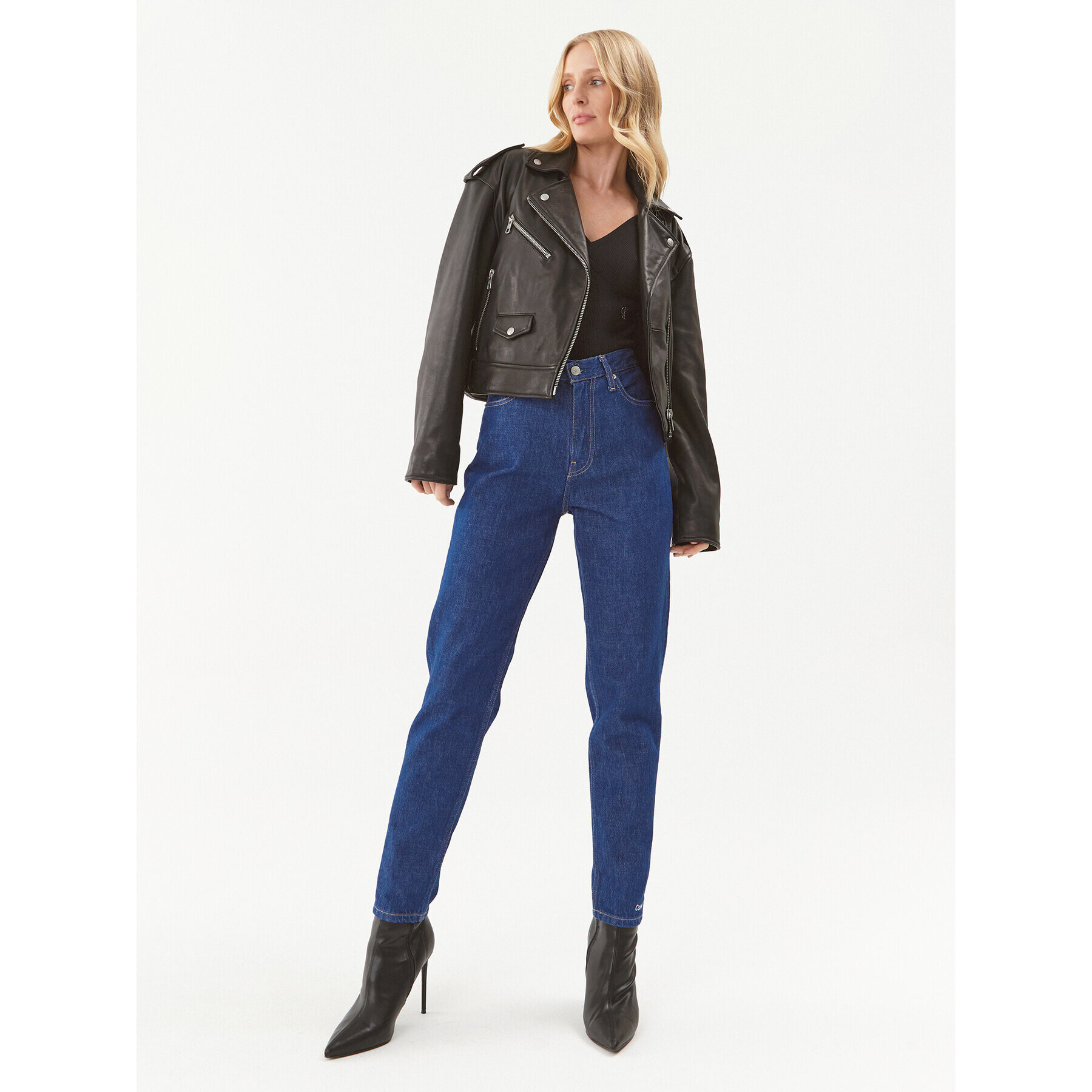 Calvin Klein Jeans Дънки J20J220197 Тъмносин Mom Fit - Pepit.bg