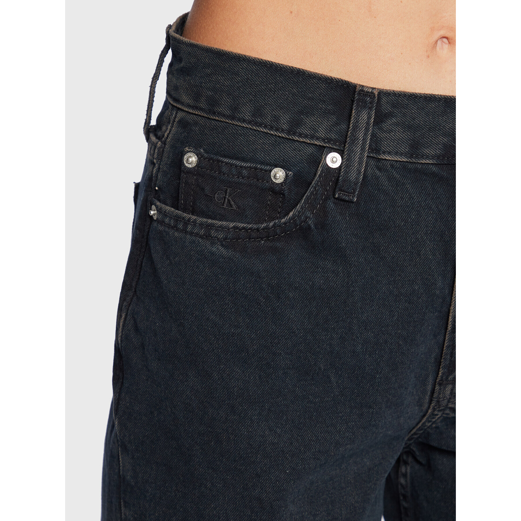 Calvin Klein Jeans Дънки J20J220203 Черен Mom Fit - Pepit.bg