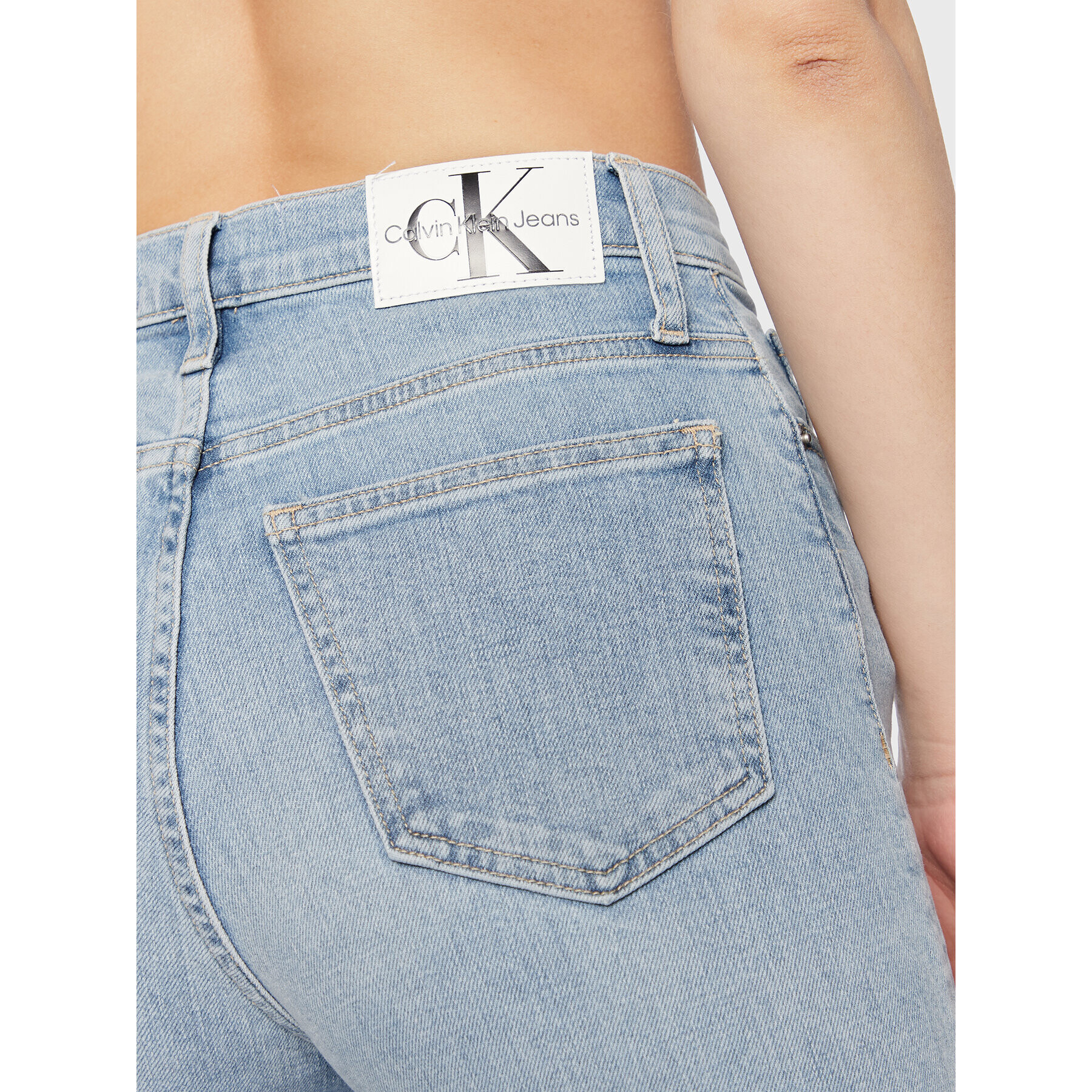 Calvin Klein Jeans Дънки J20J220205 Син Mom Fit - Pepit.bg