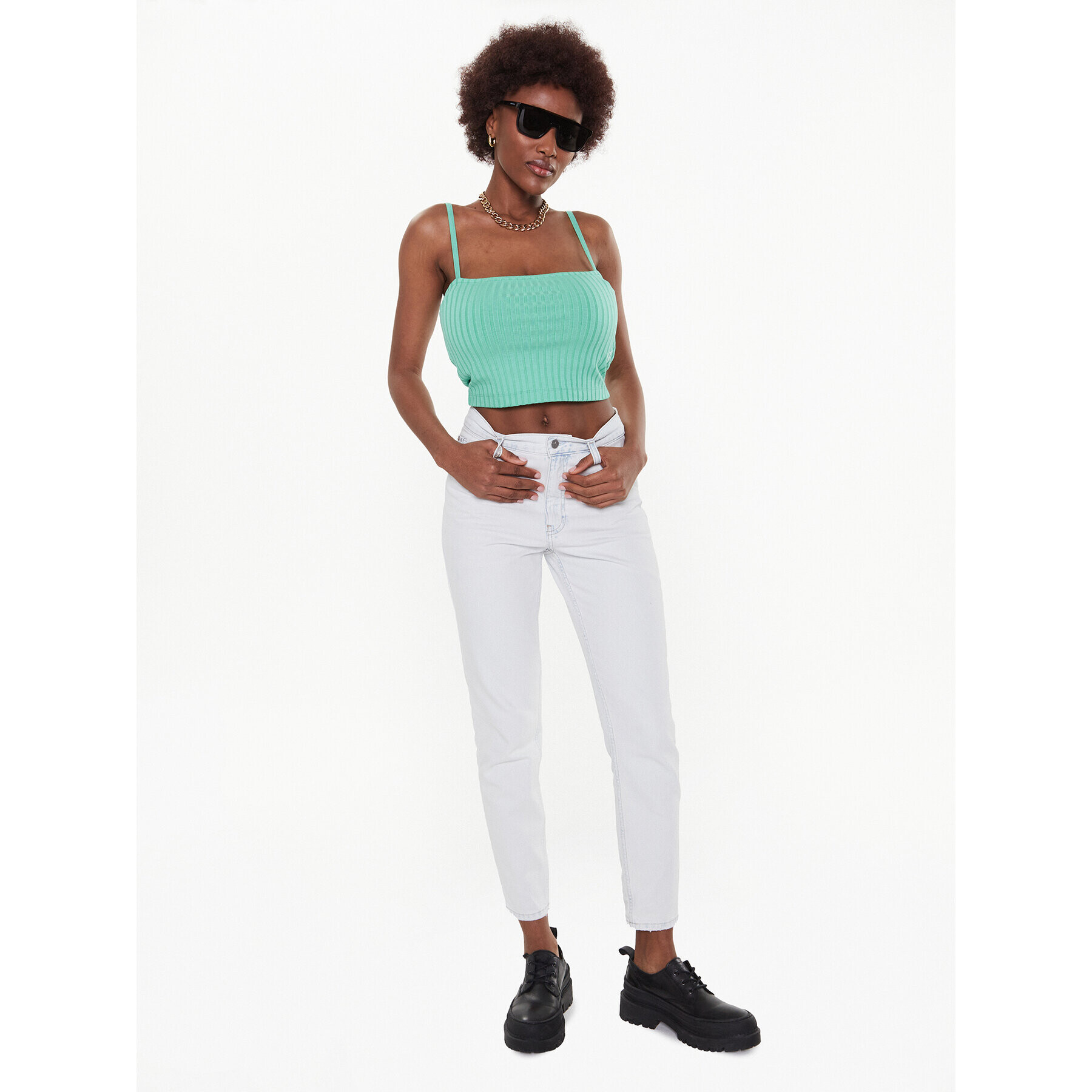 Calvin Klein Jeans Дънки J20J220859 Бял Mom Fit - Pepit.bg