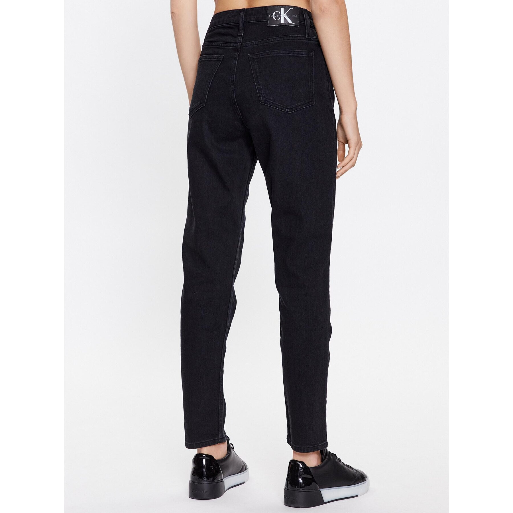 Calvin Klein Jeans Дънки J20J221247 Черен Mom Fit - Pepit.bg