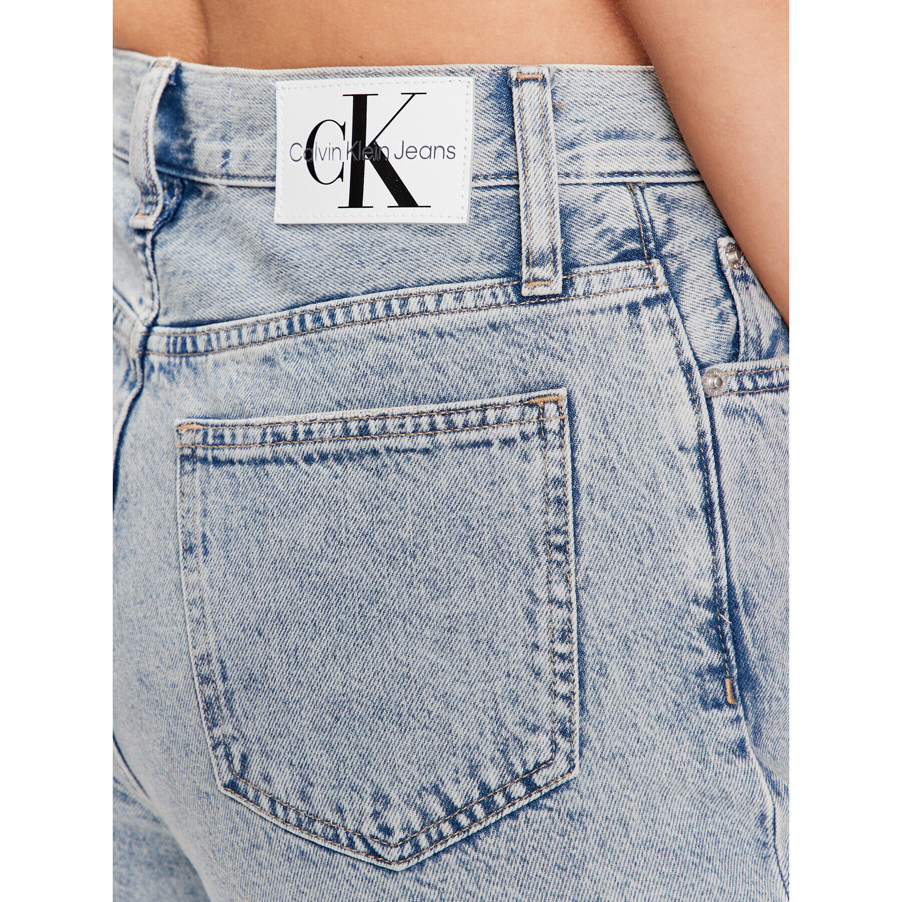 Calvin Klein Jeans Дънки J20J221255 Син Mom Fit - Pepit.bg