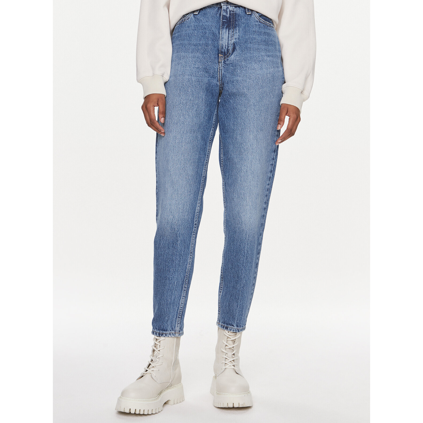 Calvin Klein Jeans Дънки J20J221682 Син Mom Fit - Pepit.bg