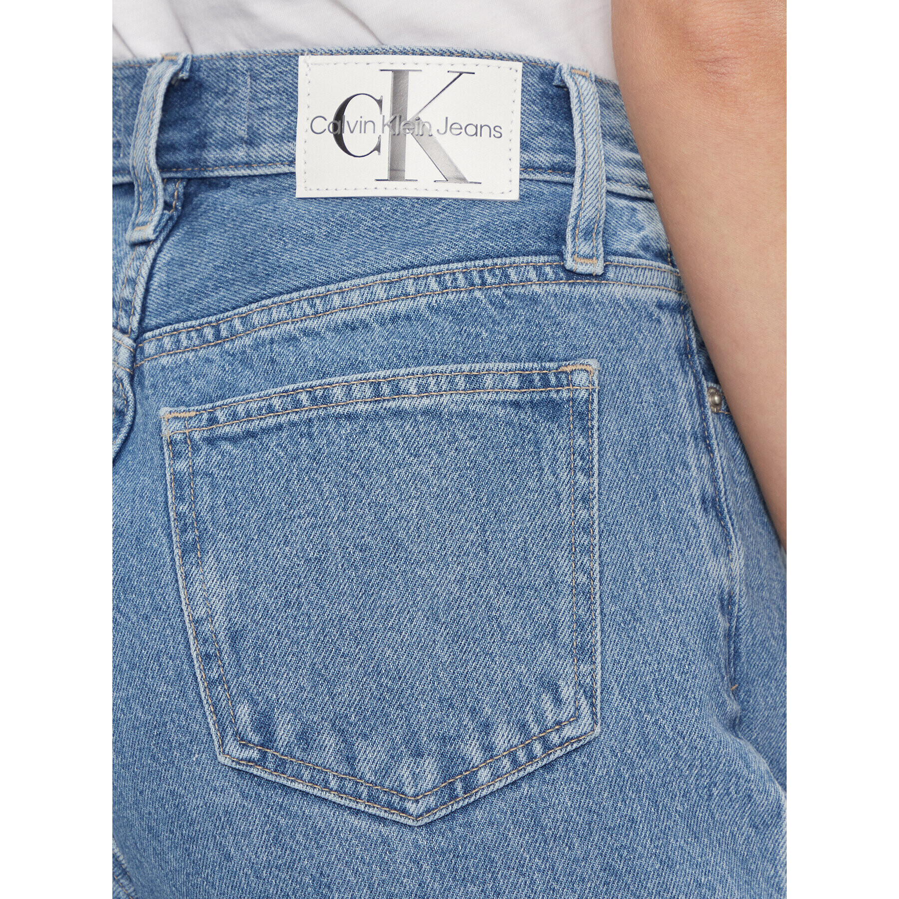 Calvin Klein Jeans Дънки Mom Jean J20J222153 Син Mom Fit - Pepit.bg