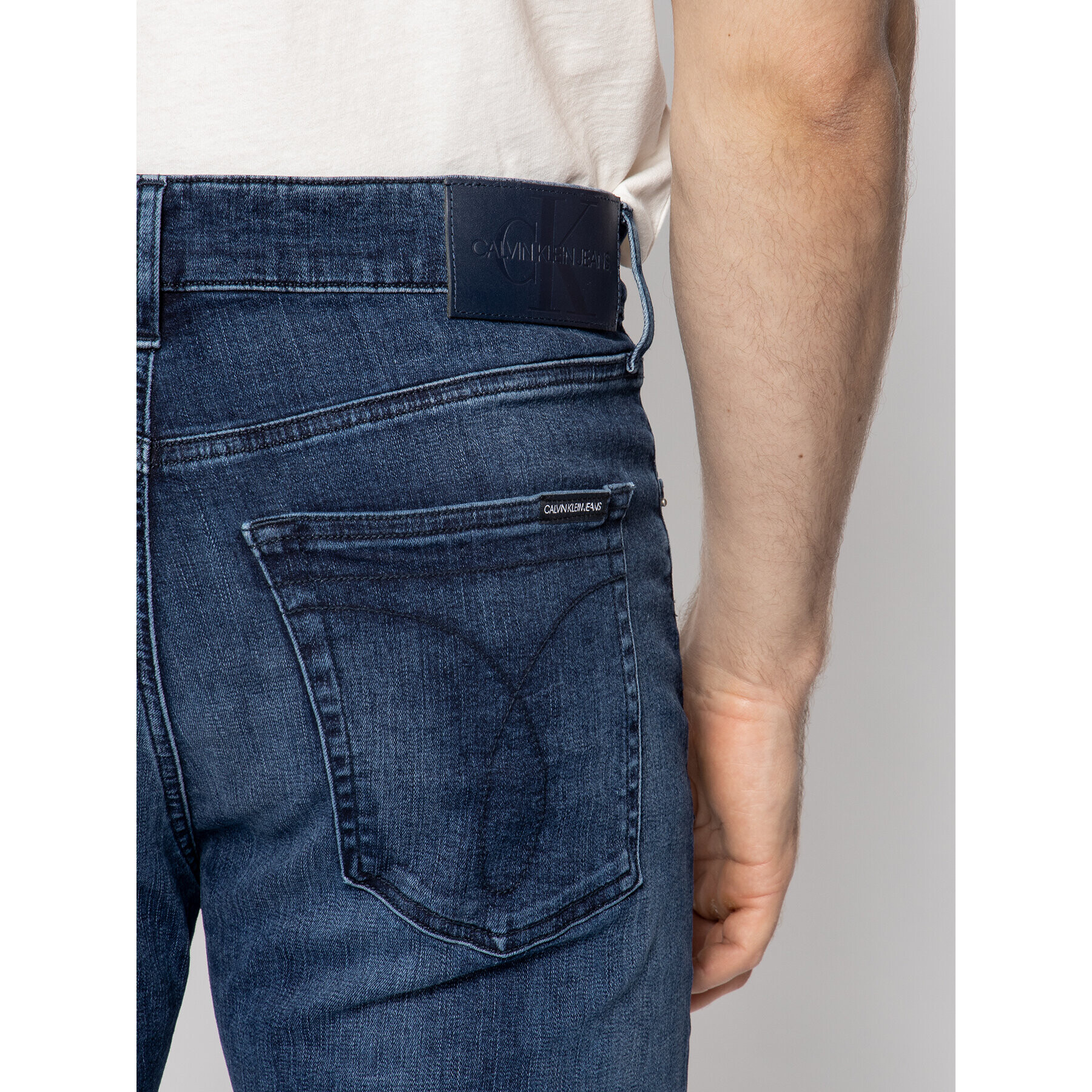 Calvin Klein Jeans Дънки тип Slim Fit J30J314615 Тъмносин Slim Taper - Pepit.bg