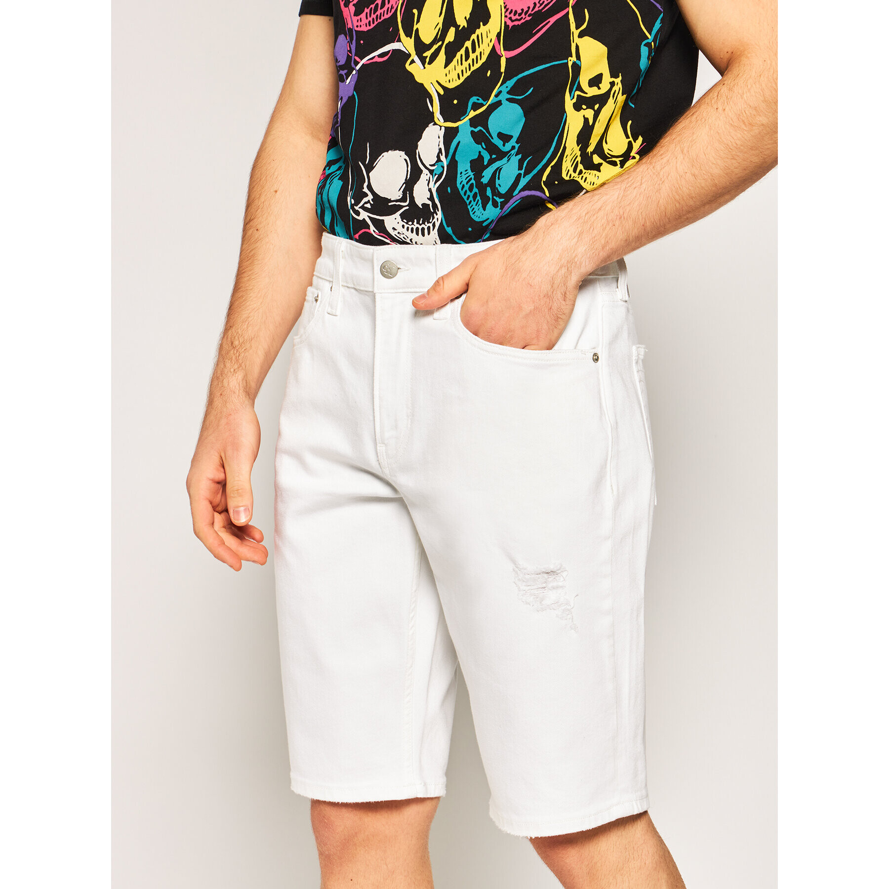 Calvin Klein Jeans Дънкови шорти Denim J30J314643 Бял Regular Fit - Pepit.bg