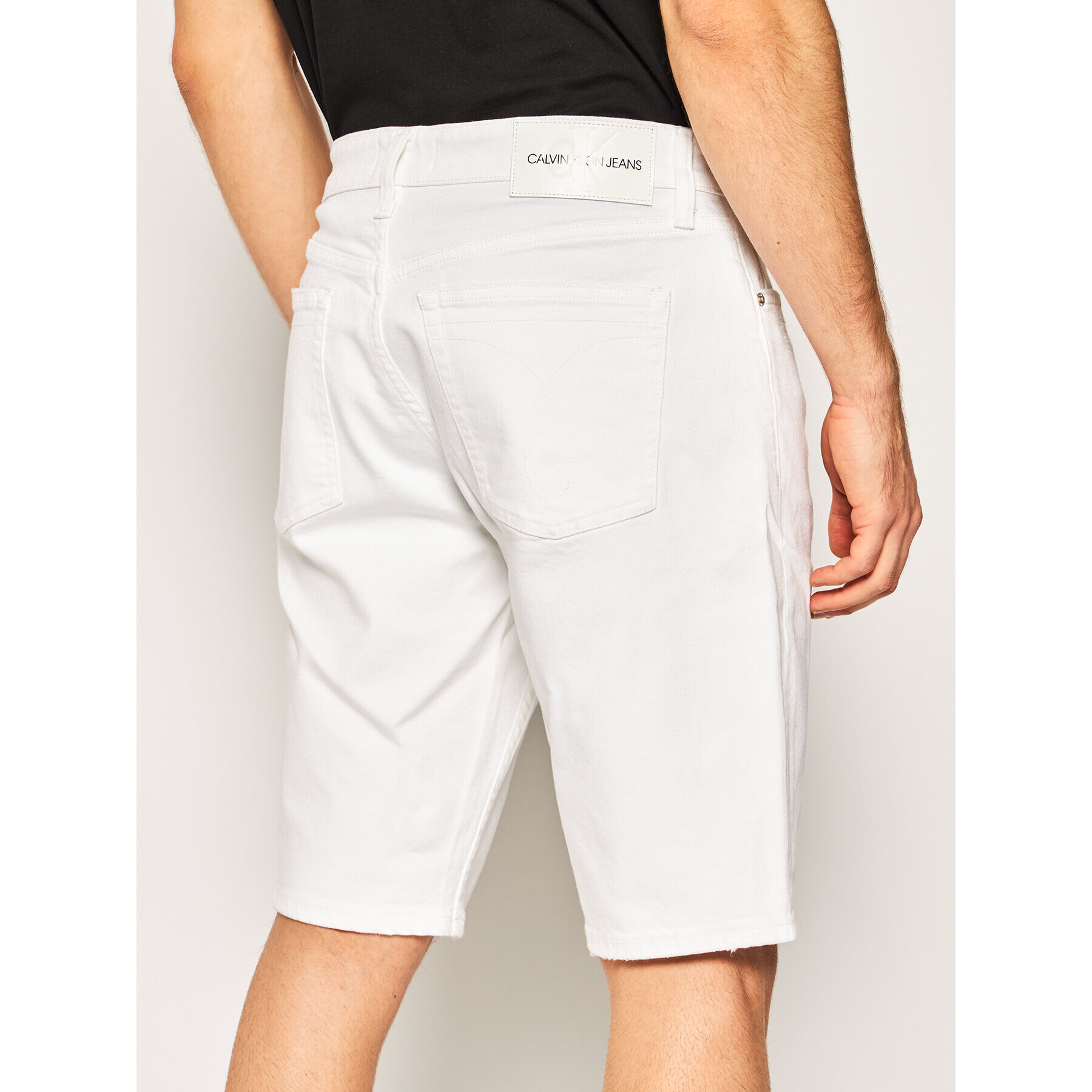 Calvin Klein Jeans Дънкови шорти Denim J30J314643 Бял Regular Fit - Pepit.bg