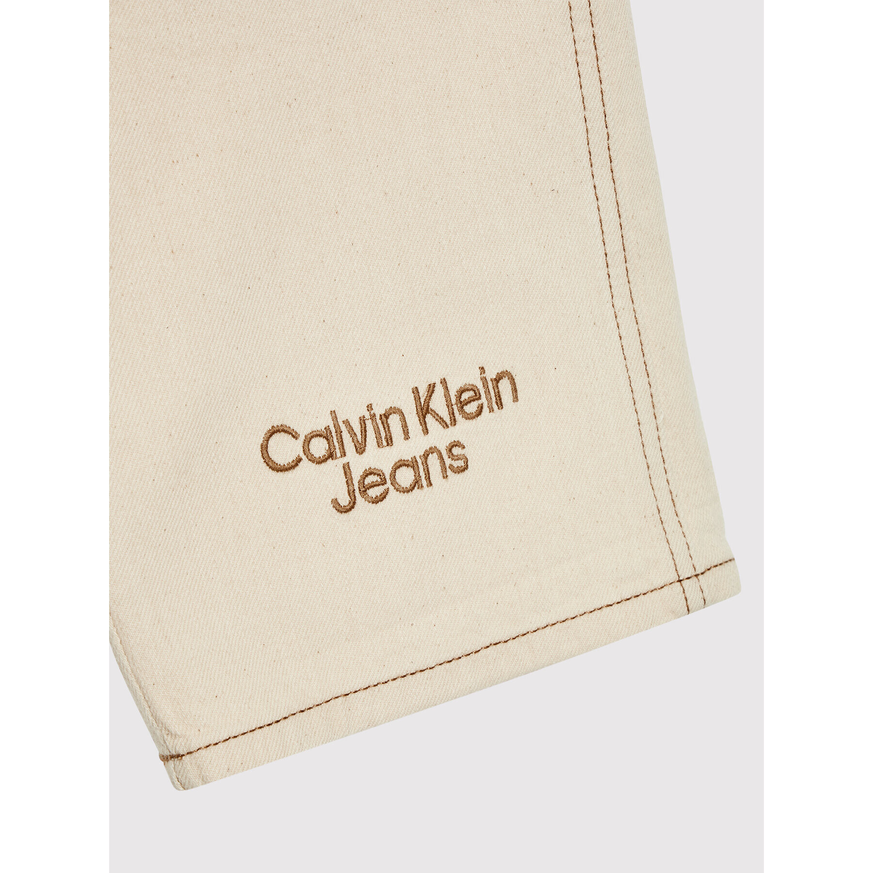 Calvin Klein Jeans Дънкови шорти IB0IB01233 Бежов Relaxed Fit - Pepit.bg