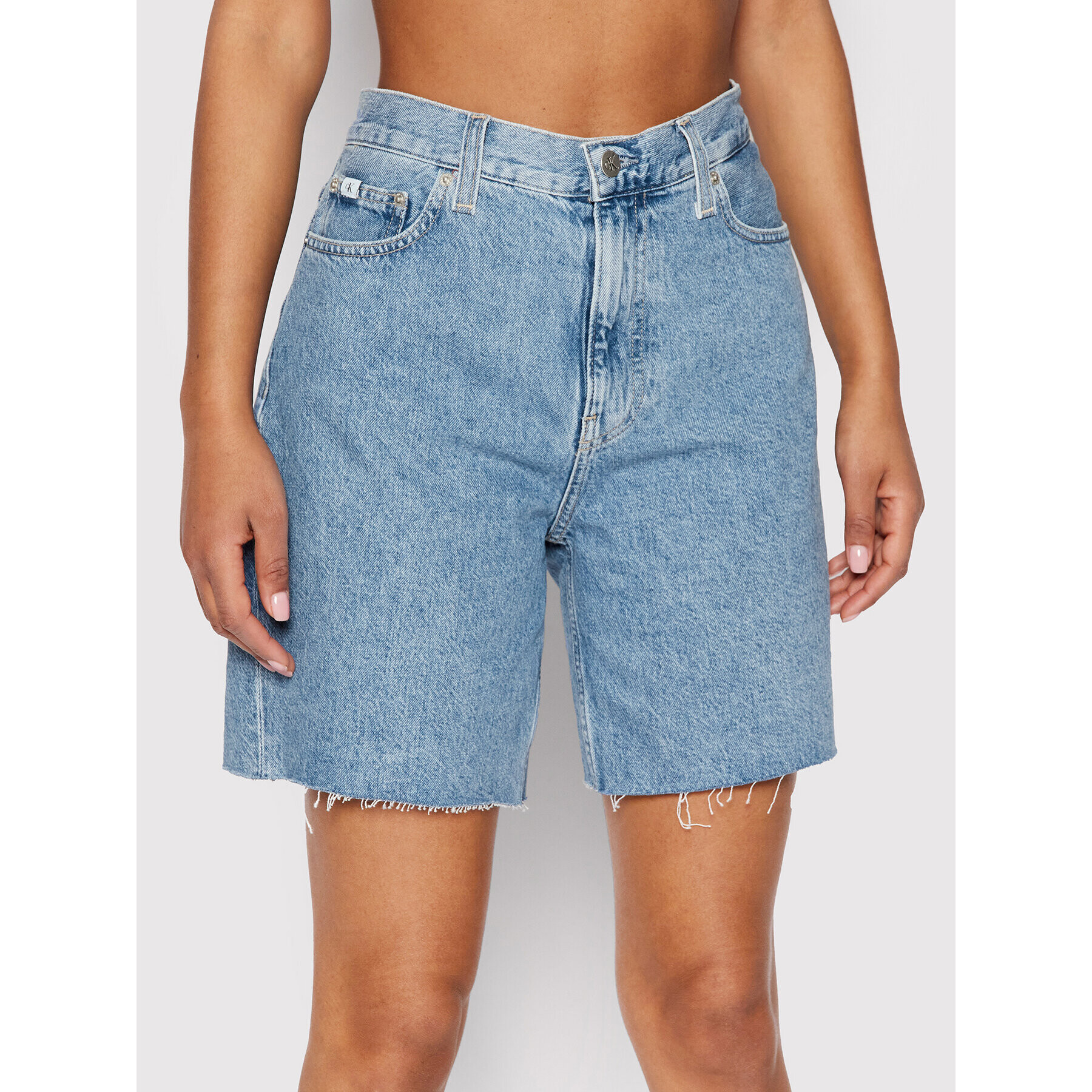 Calvin Klein Jeans Дънкови шорти J20J218494 Син Mom Fit - Pepit.bg