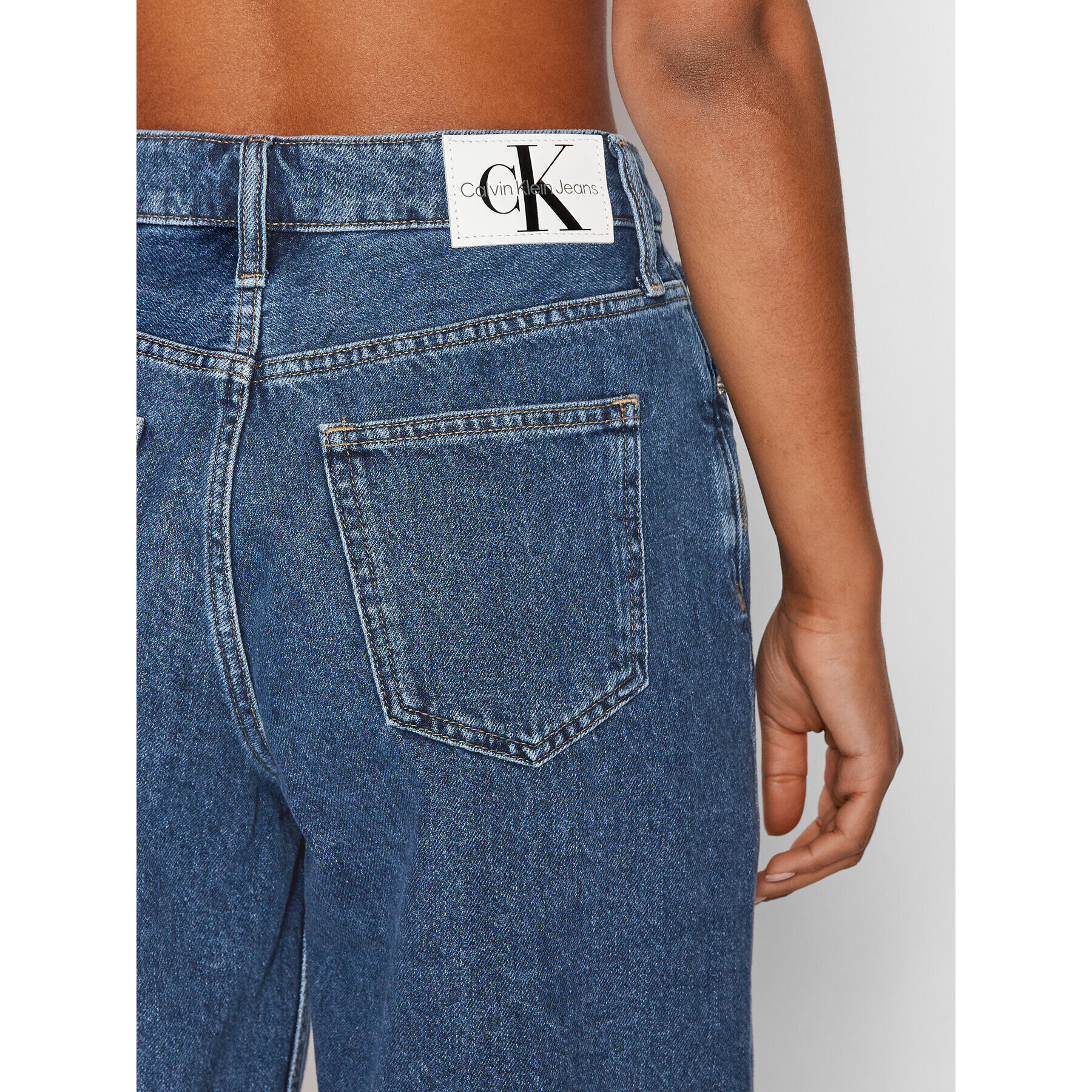 Calvin Klein Jeans Дънкови шорти J20J218810 Син Relaxed Fit - Pepit.bg