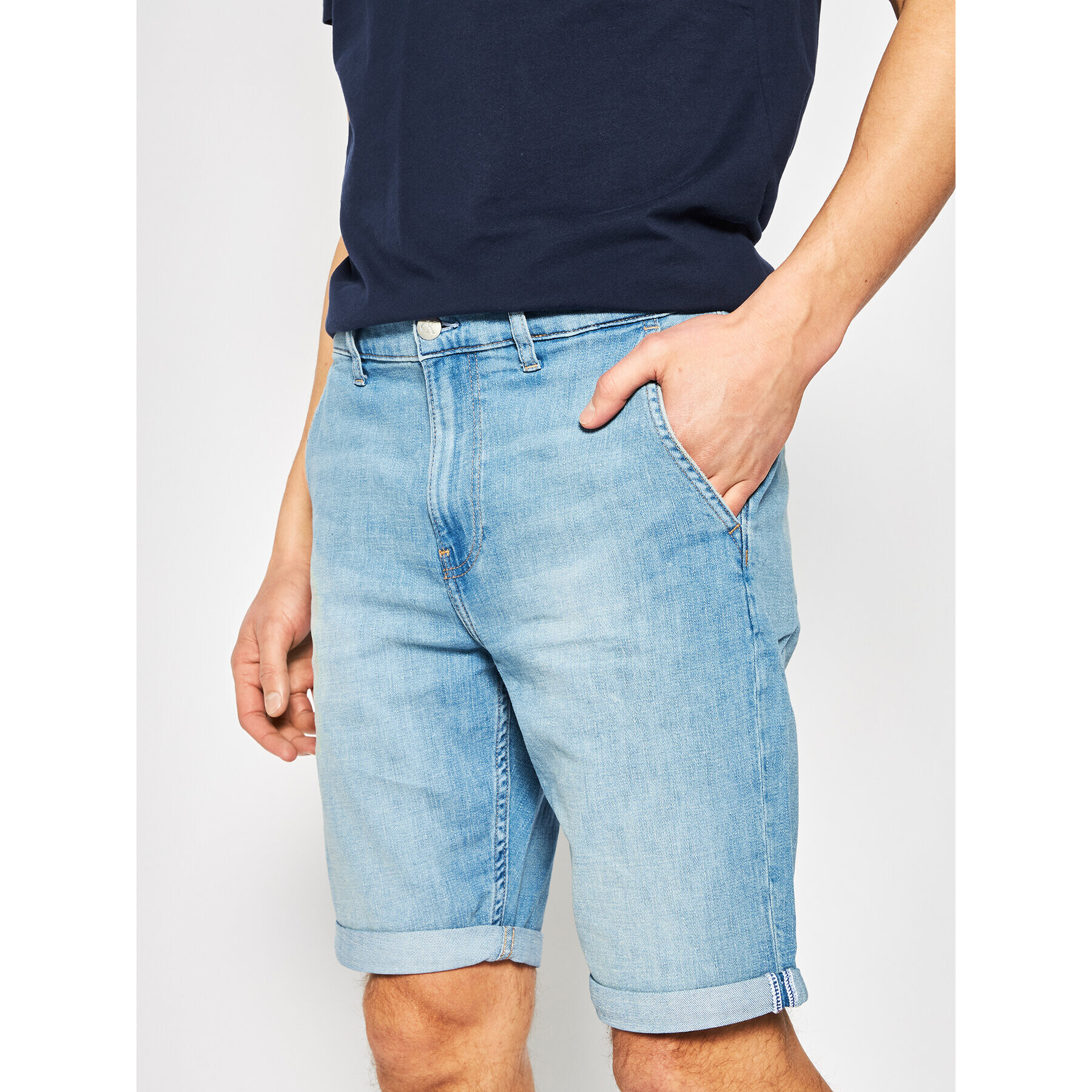 Calvin Klein Jeans Дънкови шорти J30J314644 Син Taper Short - Pepit.bg