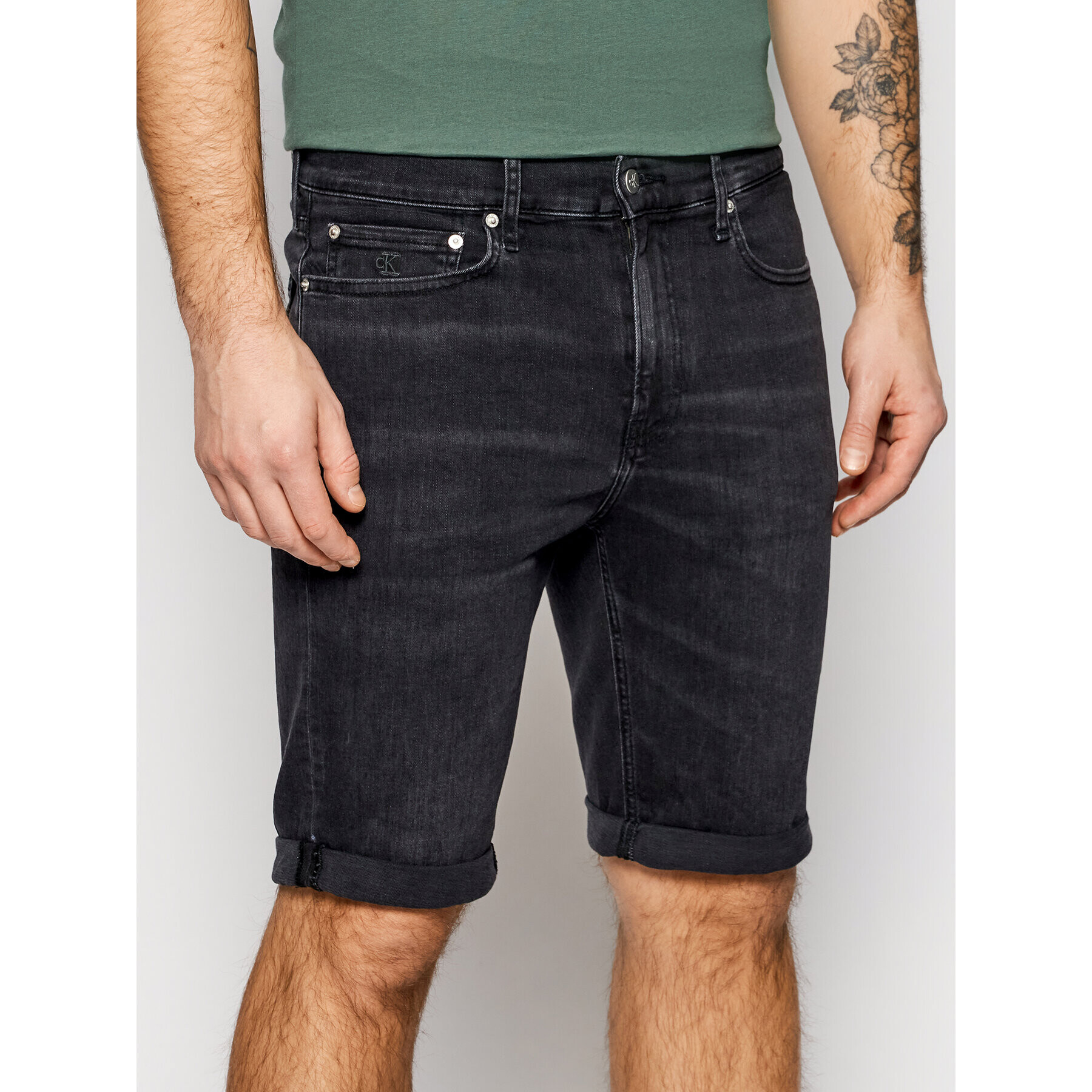 Calvin Klein Jeans Дънкови шорти J30J318034 Черен Slim Fit - Pepit.bg