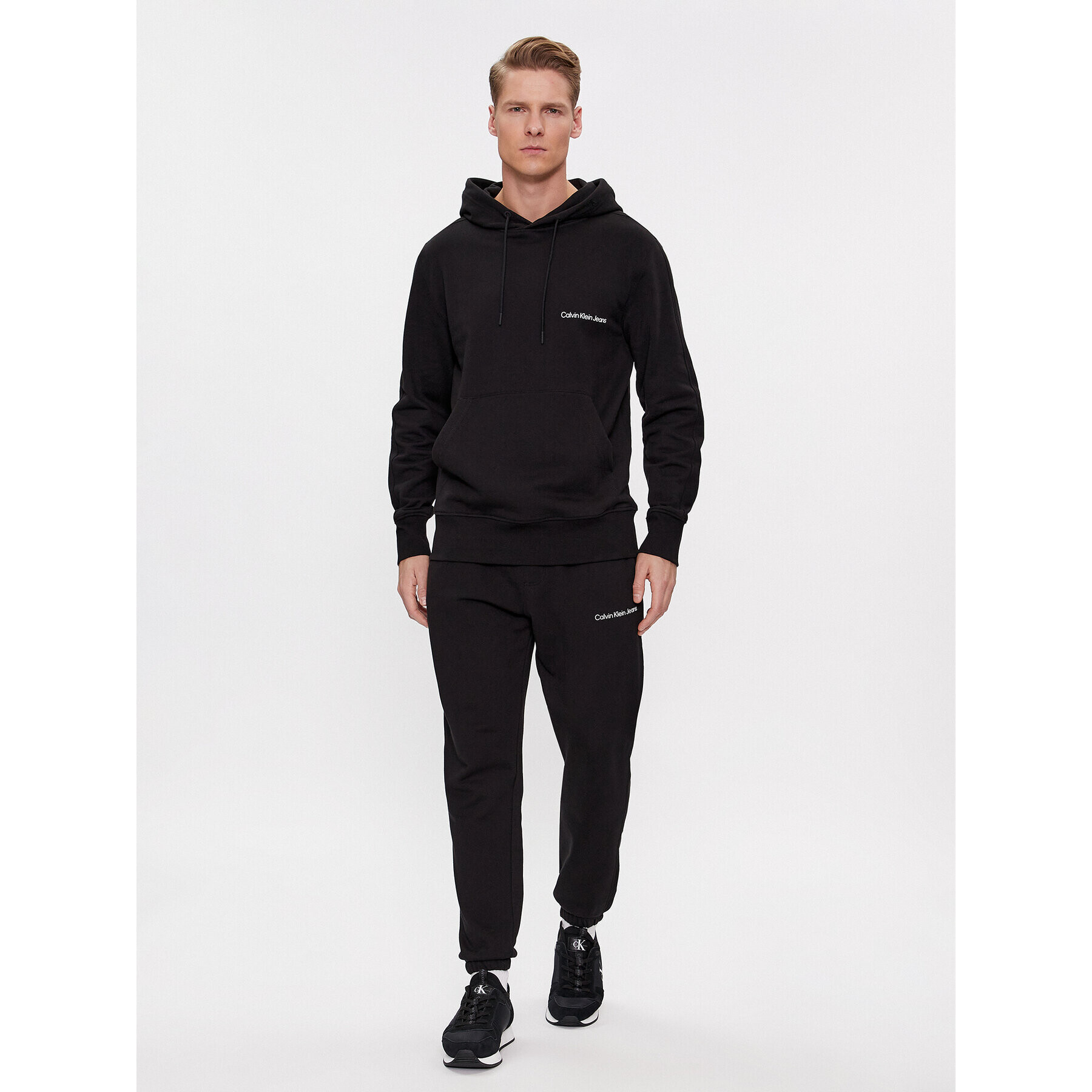 Calvin Klein Jeans Долнище анцуг Institutional J30J324739 Черен Regular Fit - Pepit.bg