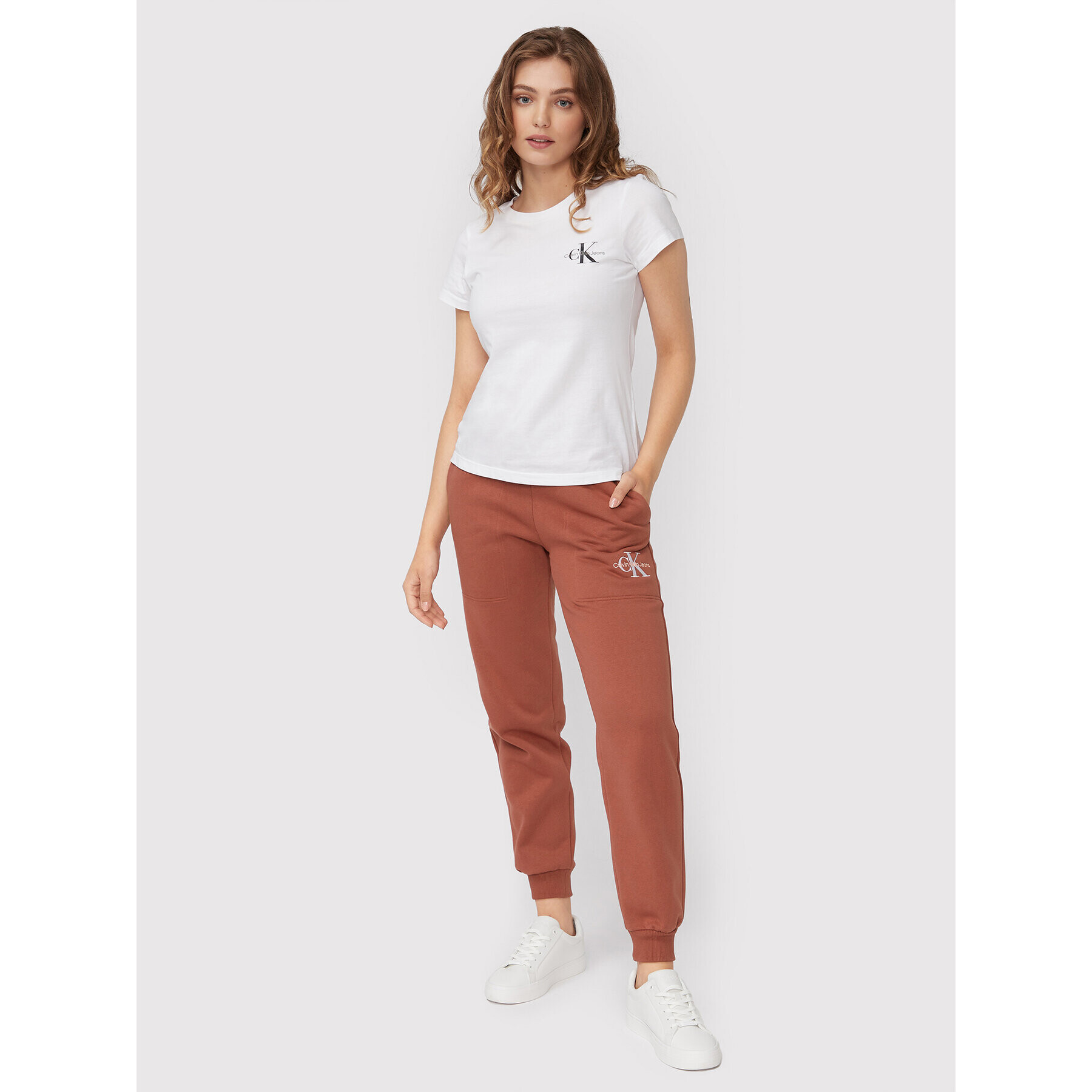 Calvin Klein Jeans Долнище анцуг J20J218971 Червен Slim Fit - Pepit.bg