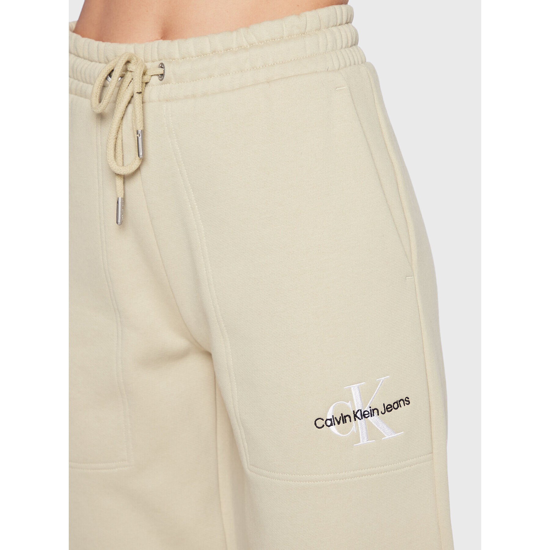 Calvin Klein Jeans Долнище анцуг J20J218971 Бежов Slim Fit - Pepit.bg