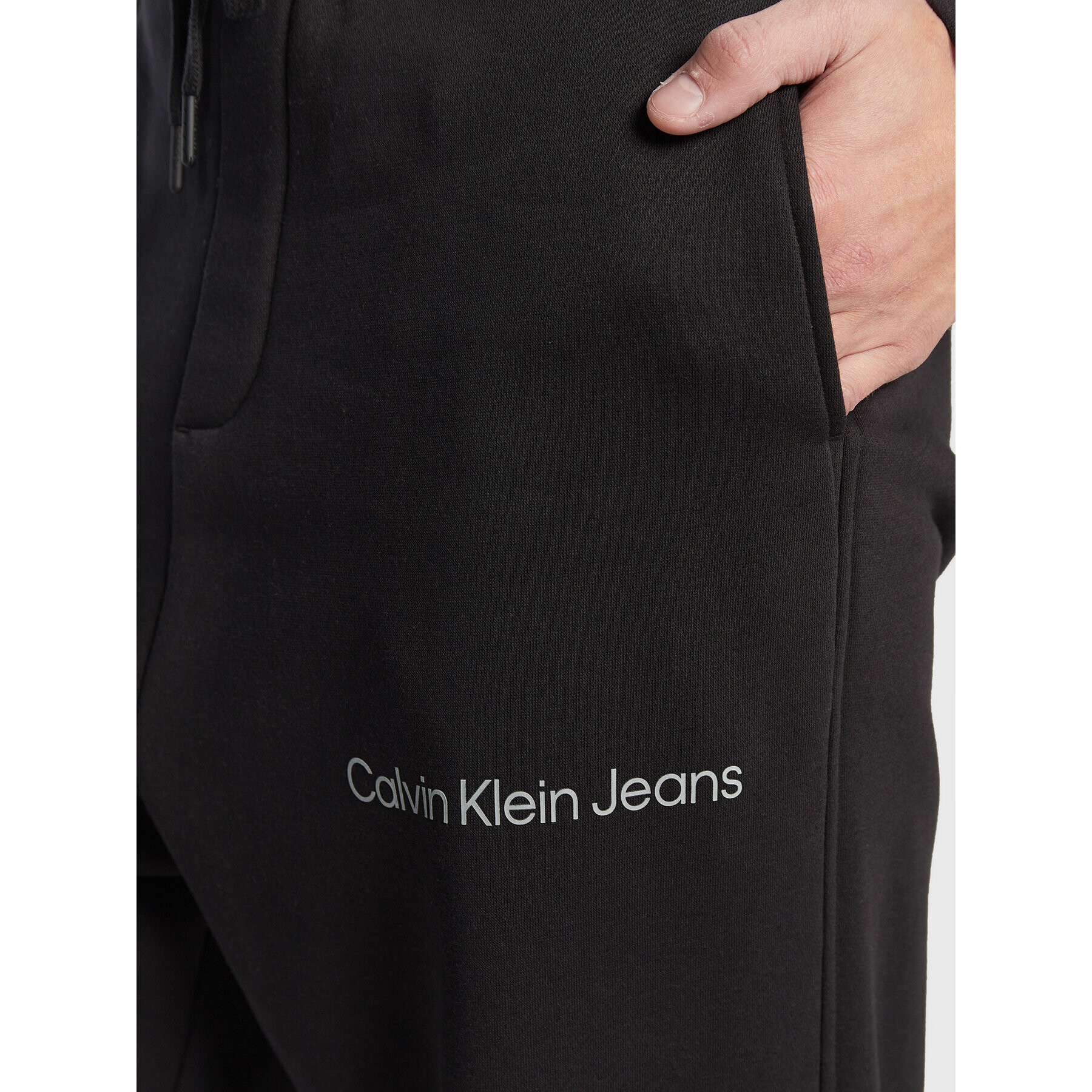 Calvin Klein Jeans Долнище анцуг J30J322048 Черен Relaxed Fit - Pepit.bg