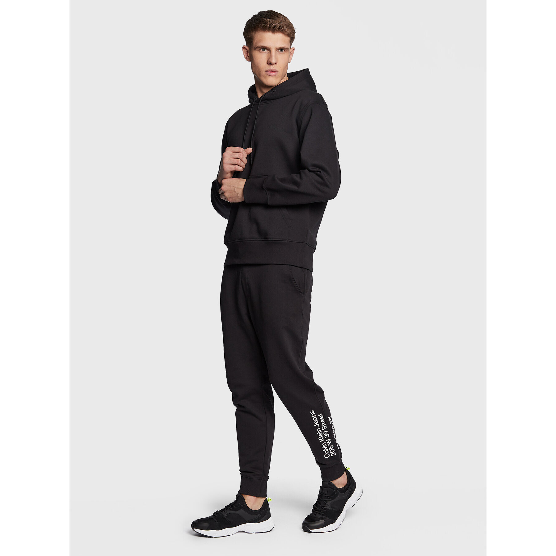 Calvin Klein Jeans Долнище анцуг J30J322639 Черен Regular Fit - Pepit.bg