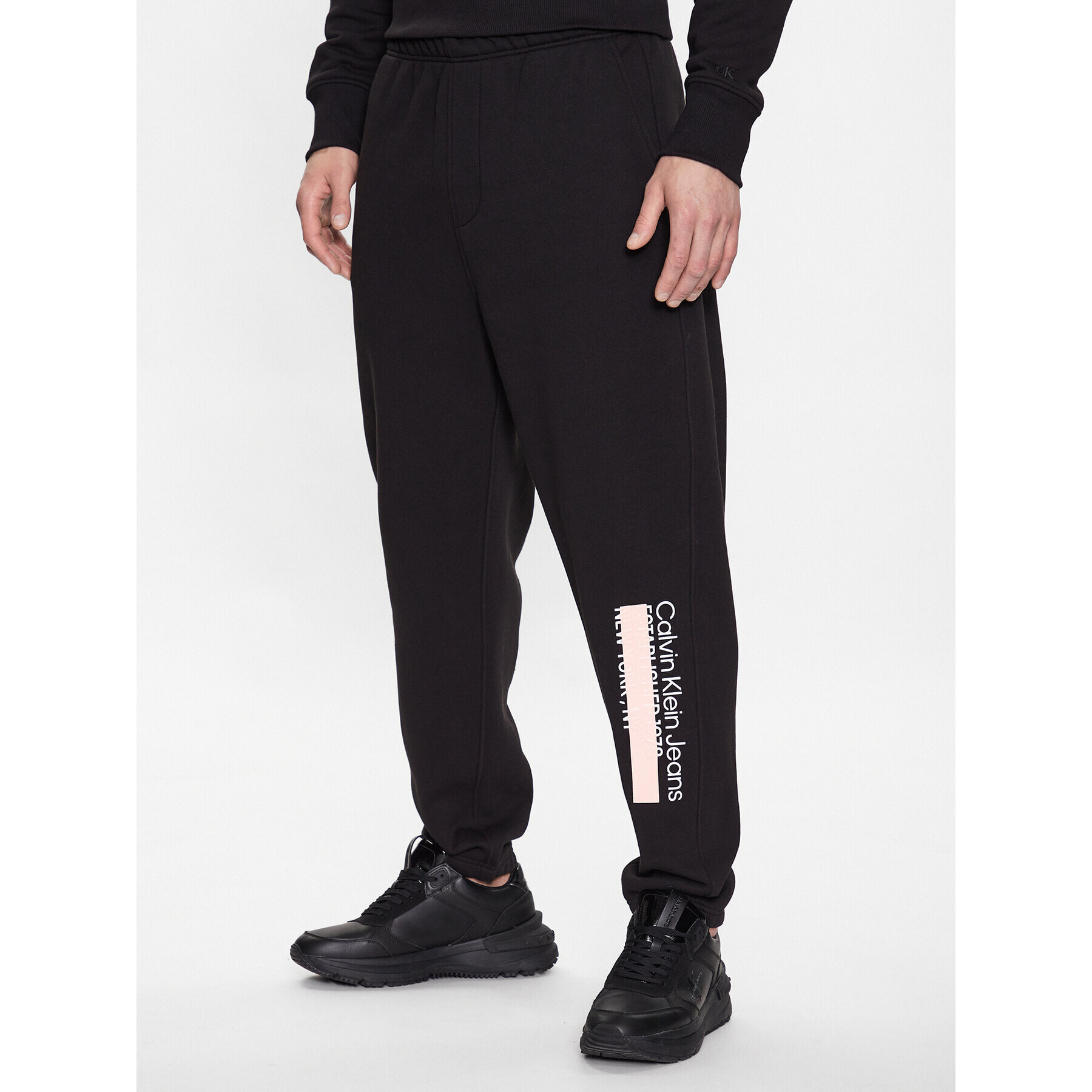 Calvin Klein Jeans Долнище анцуг J30J323504 Черен Regular Fit - Pepit.bg