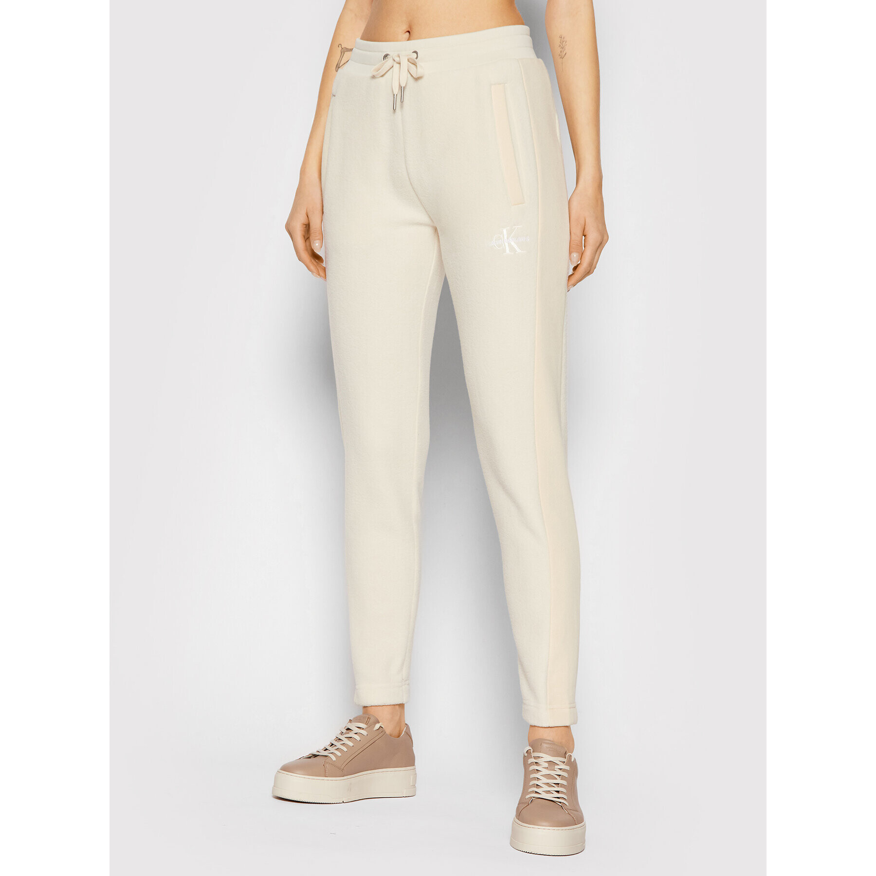 Calvin Klein Jeans Долнище анцуг J20J216583 Бежов Regular Fit - Pepit.bg