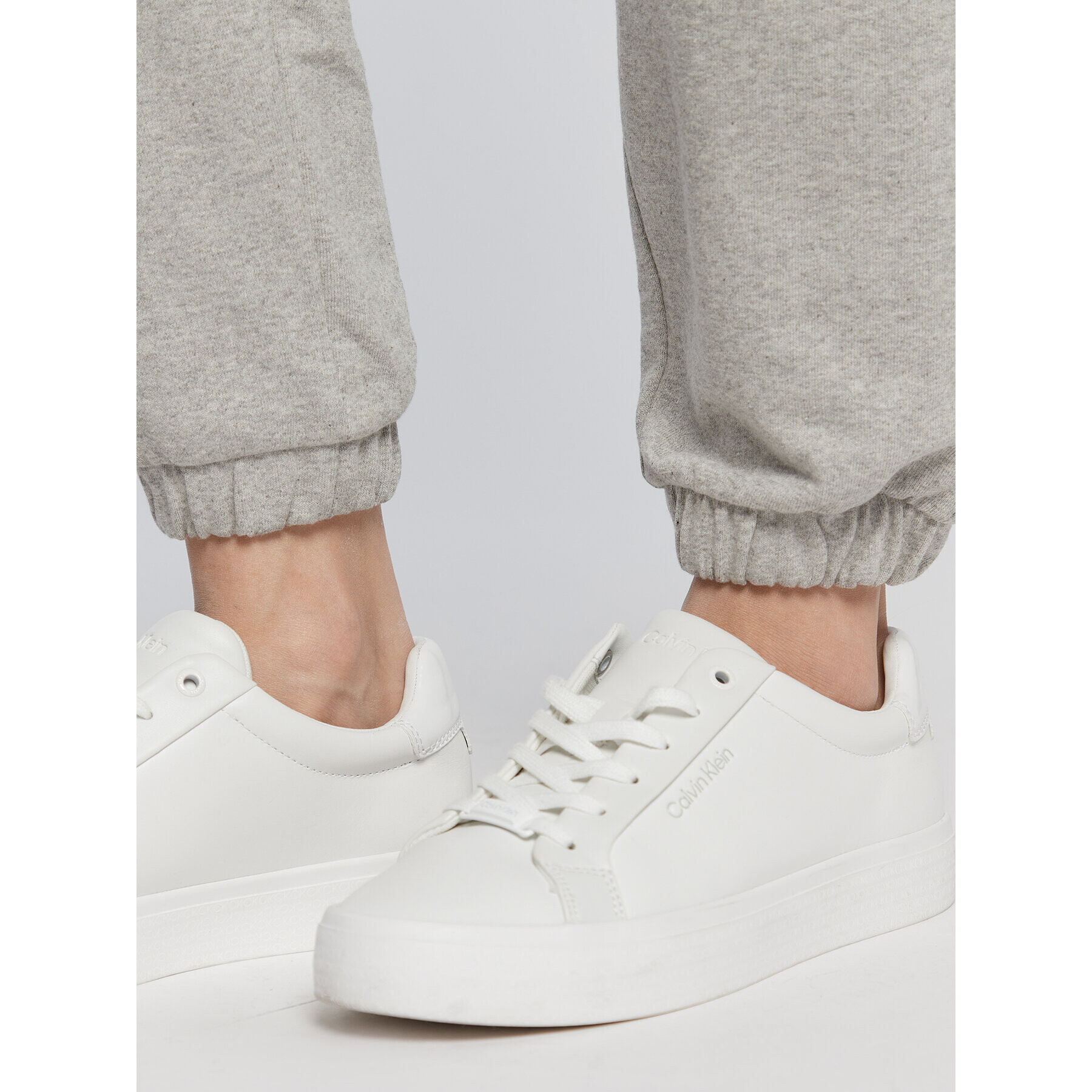 Calvin Klein Jeans Долнище анцуг J20J219737 Сив Relaxed Fit - Pepit.bg