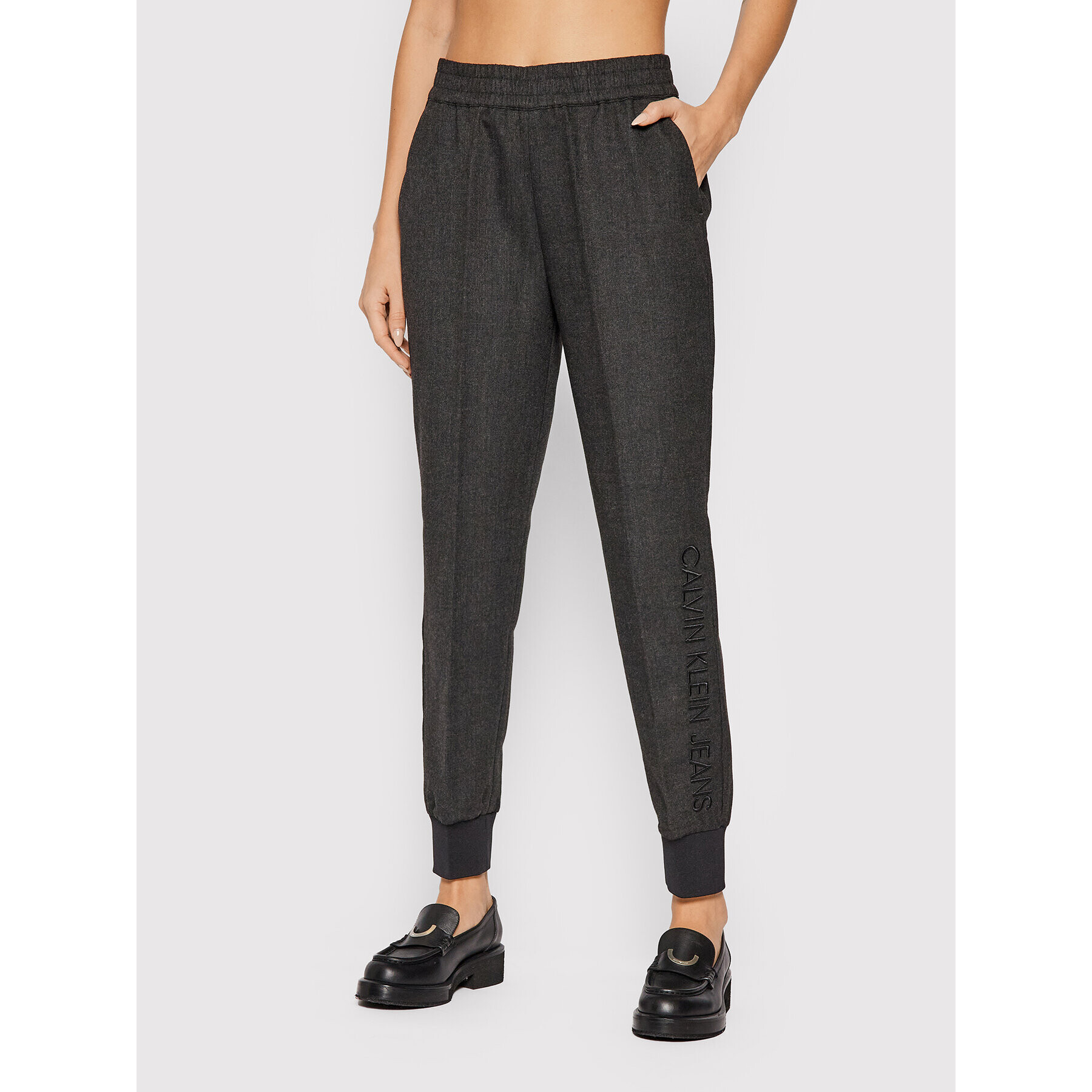 Calvin Klein Jeans Джогъри J20J216587 Сив Regular Fit - Pepit.bg