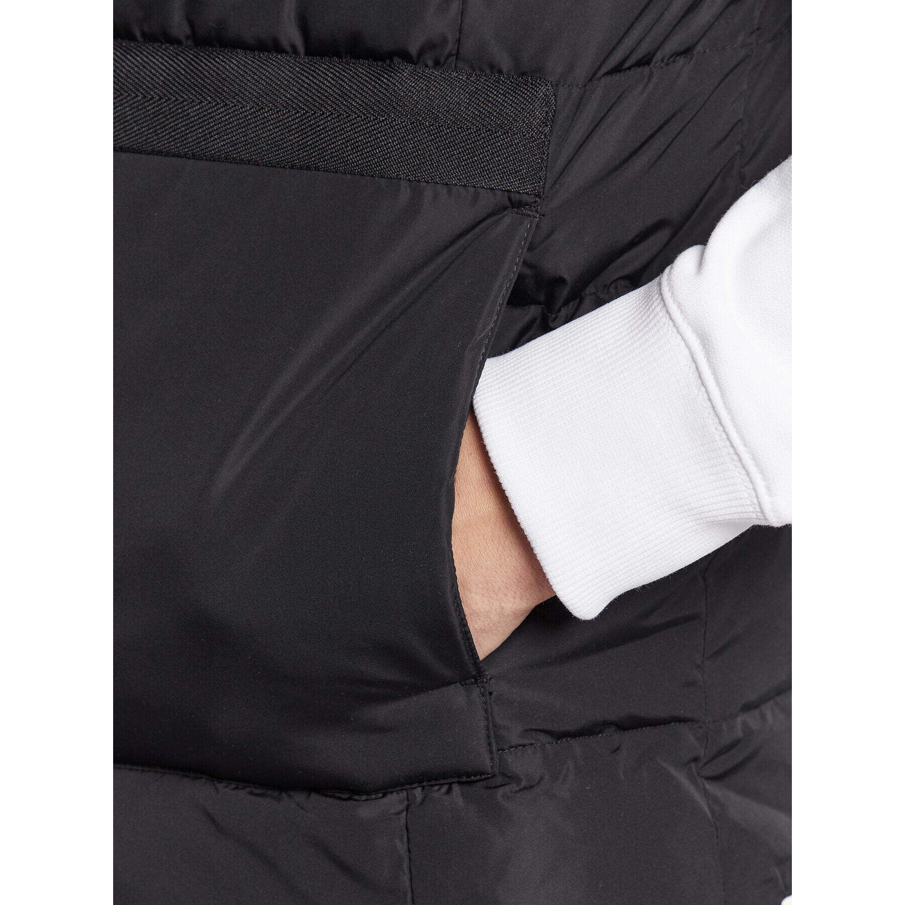 Calvin Klein Jeans Елек J30J322495 Черен Regular Fit - Pepit.bg