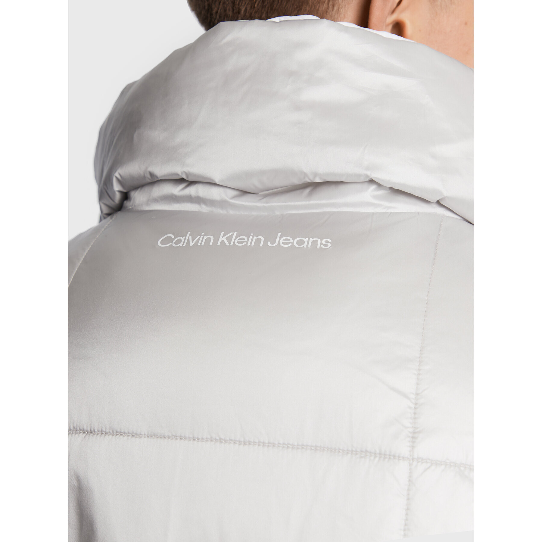 Calvin Klein Jeans Елек J30J322500 Бял Regular Fit - Pepit.bg