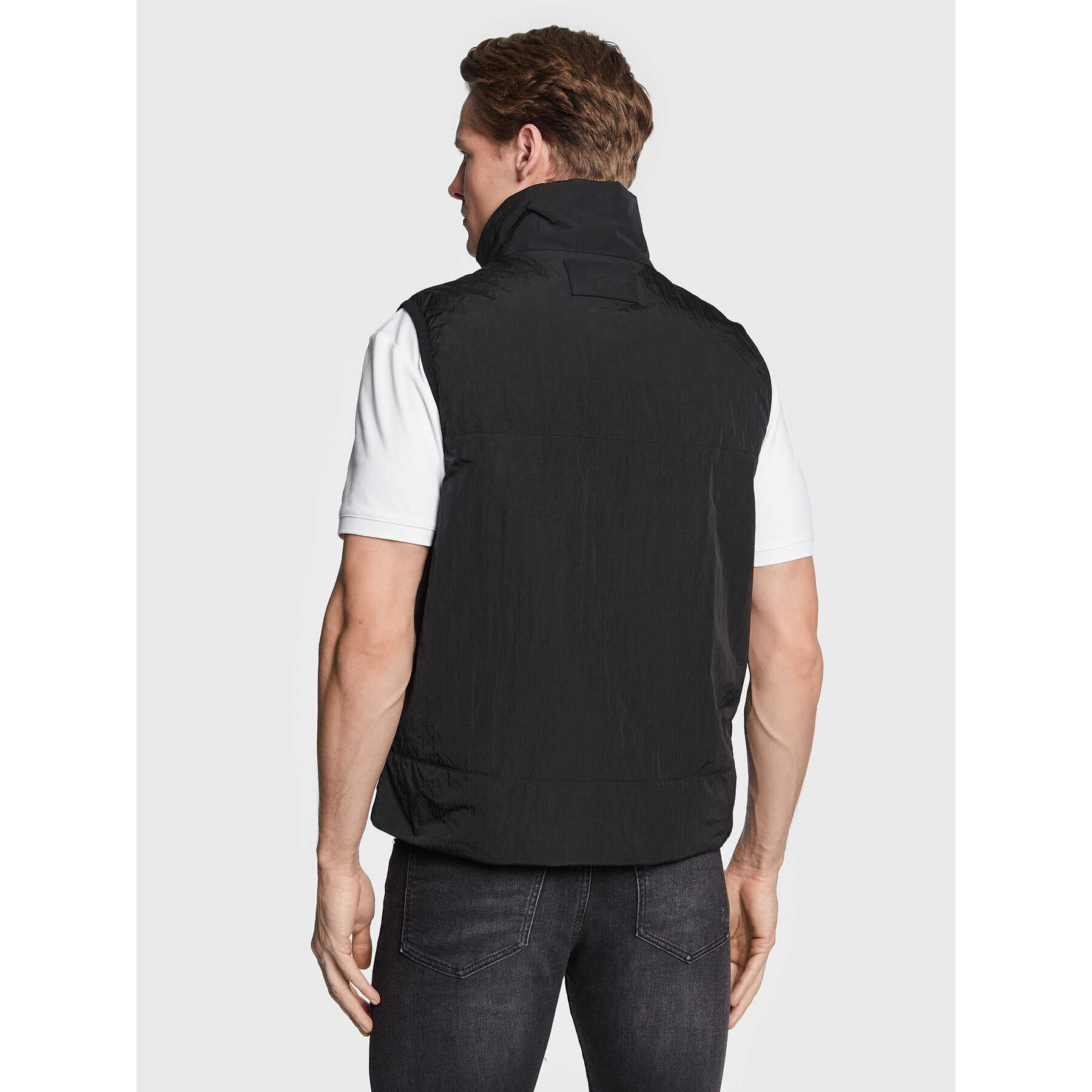 Calvin Klein Jeans Елек J30J322940 Черен Regular Fit - Pepit.bg